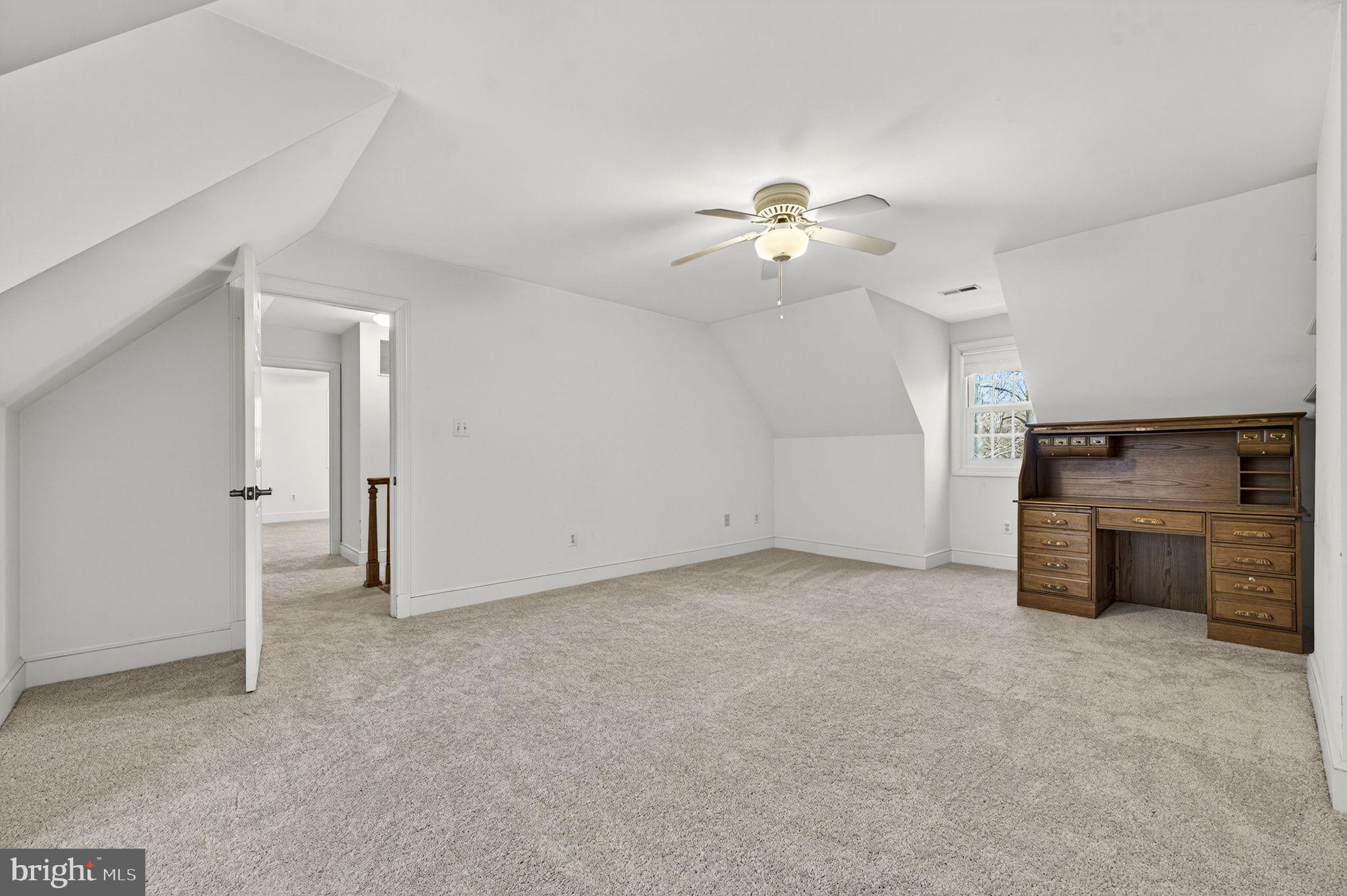 HUNTON WOOD - Residential