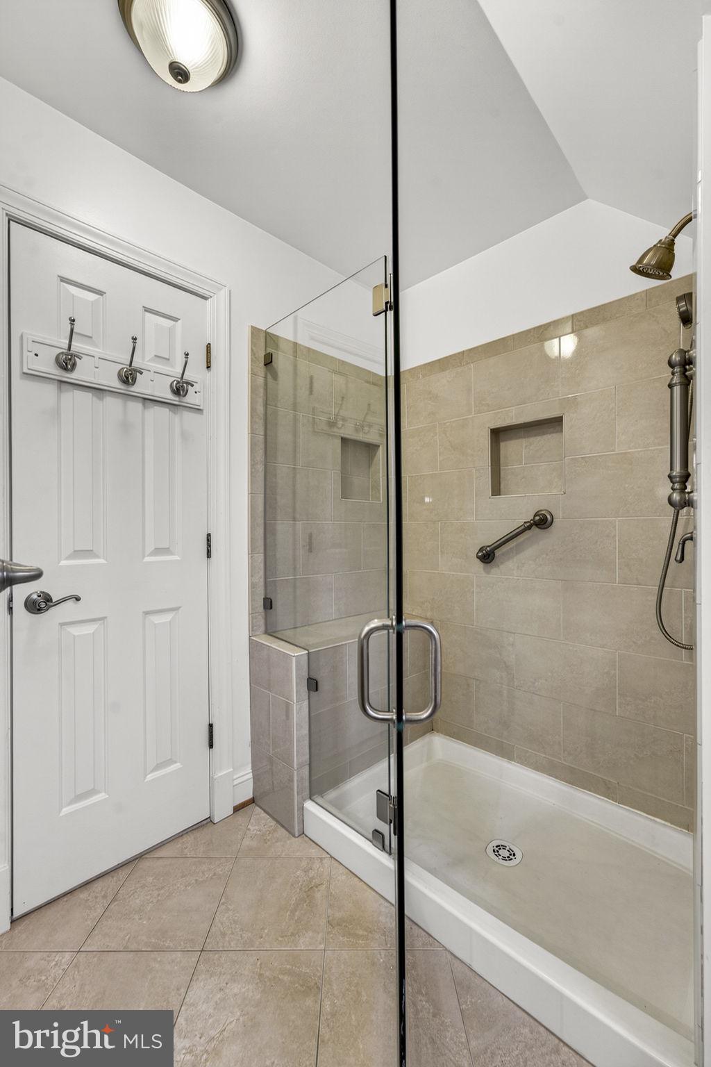 HUNTON WOOD - Residential