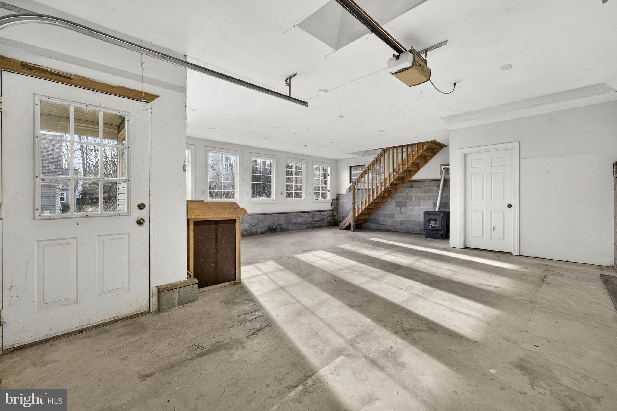 HUNTON WOOD - Residential