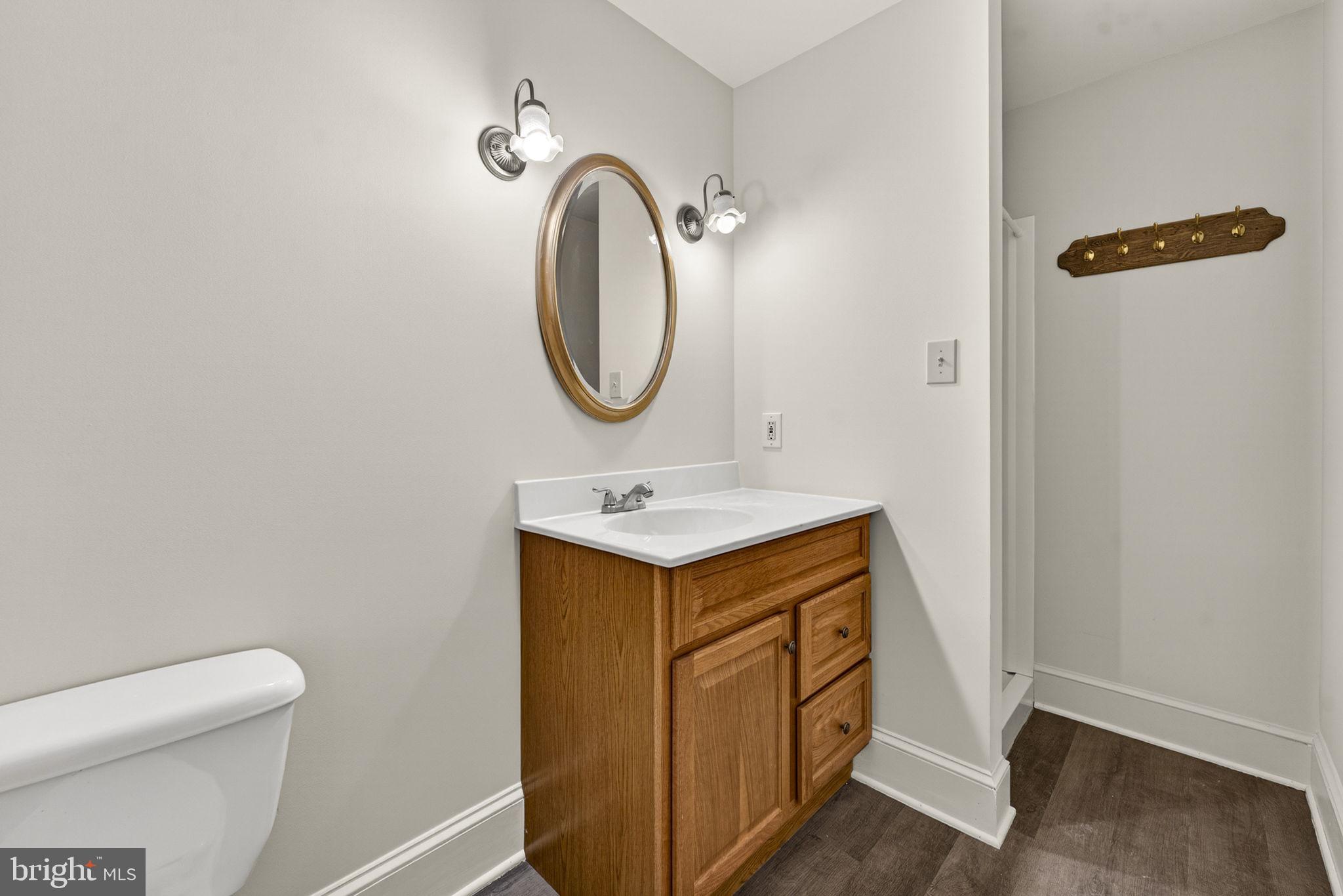 HUNTON WOOD - Residential