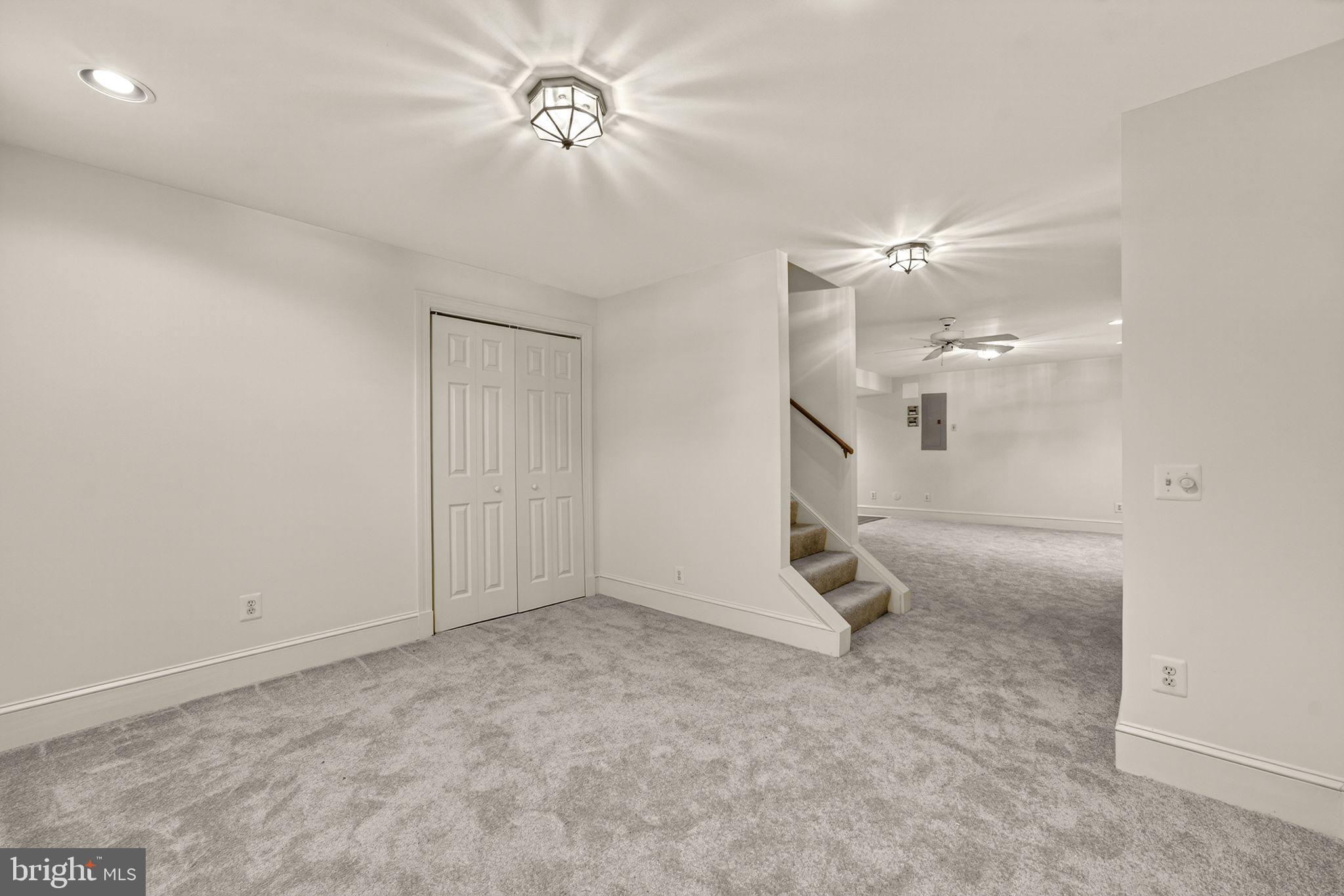 HUNTON WOOD - Residential