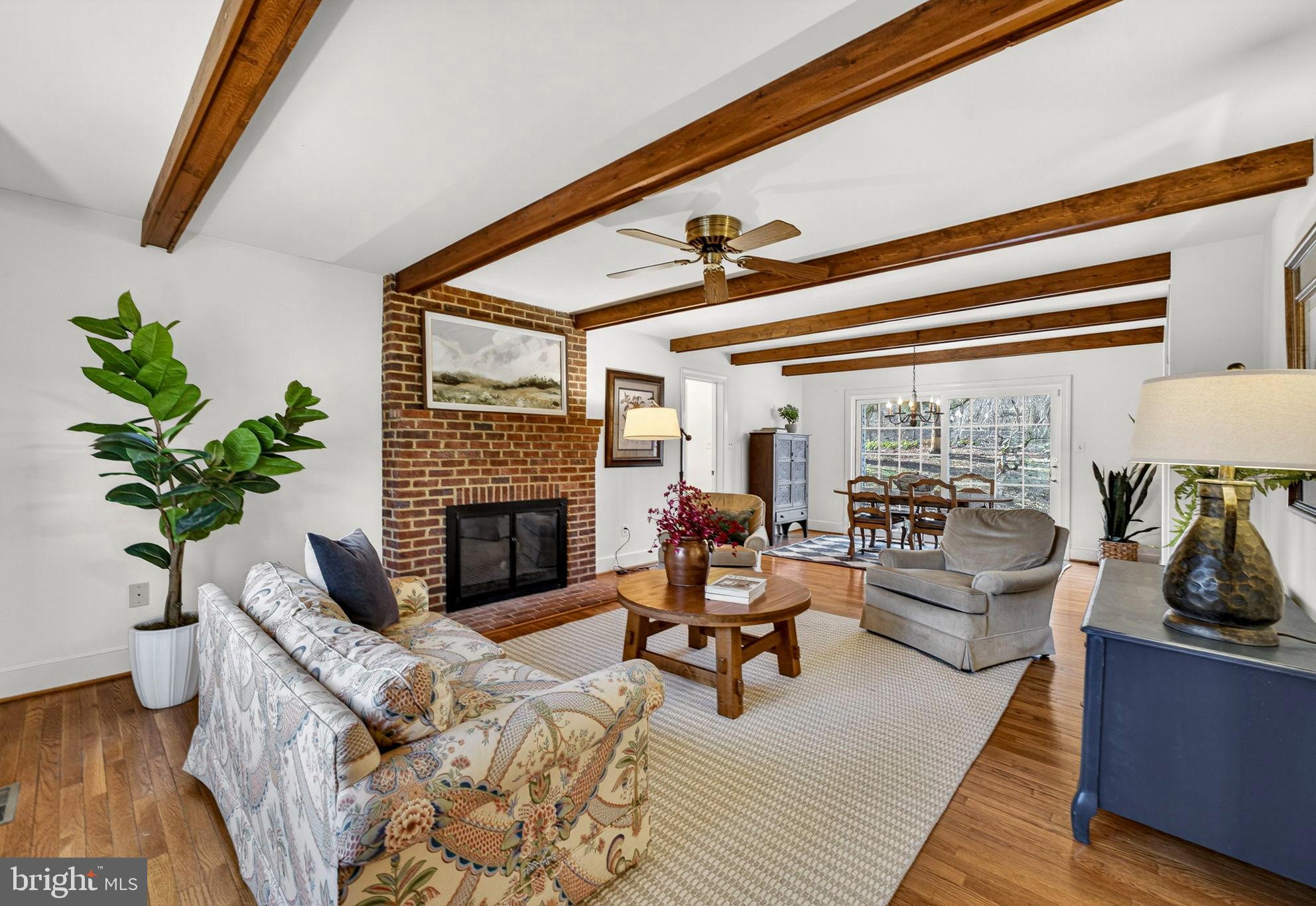 HUNTON WOOD - Residential