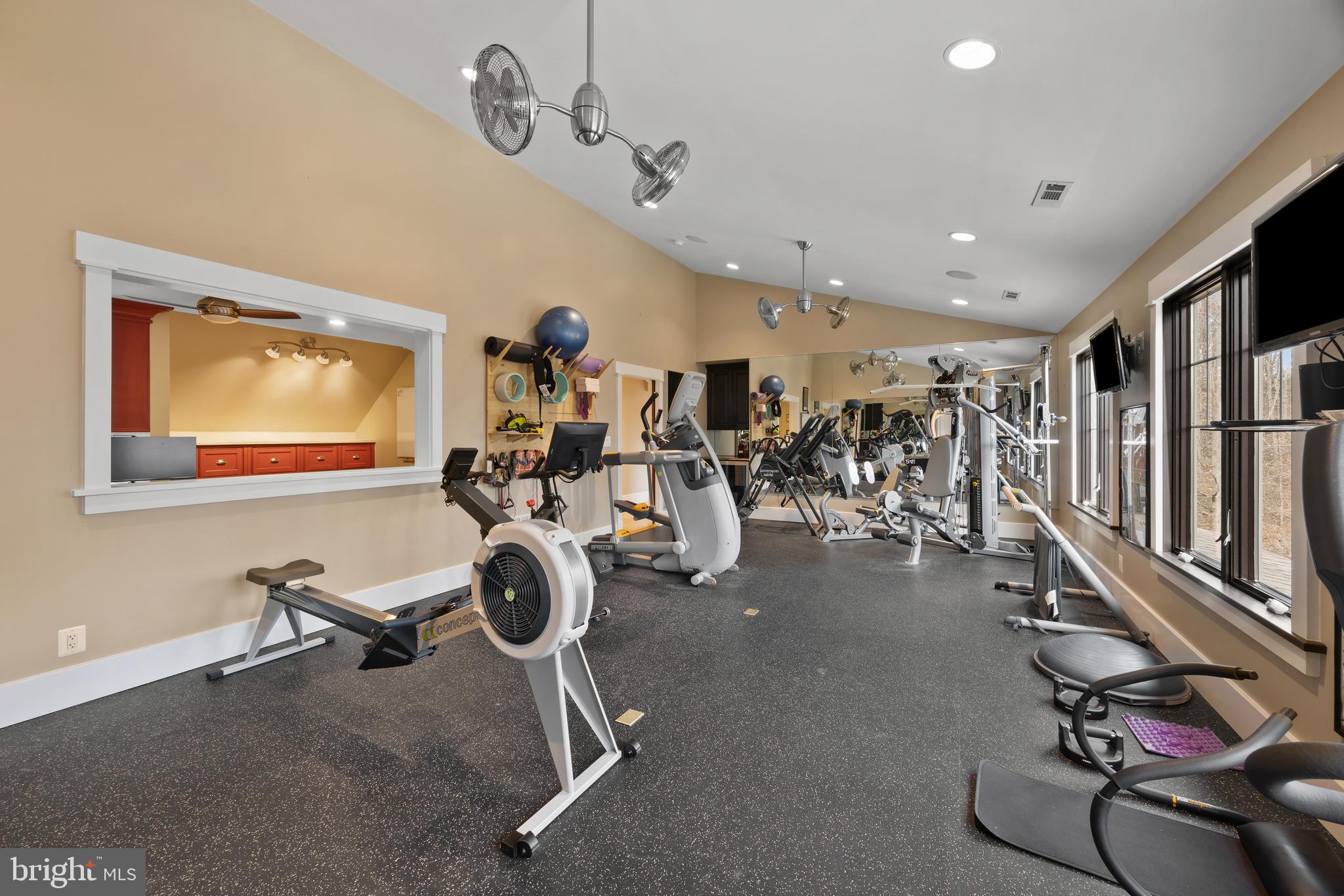 CROWNSVILLE - Residential