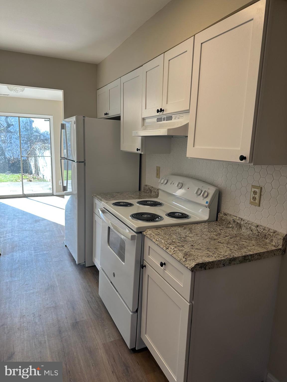 KINGS POINT - Residential Lease