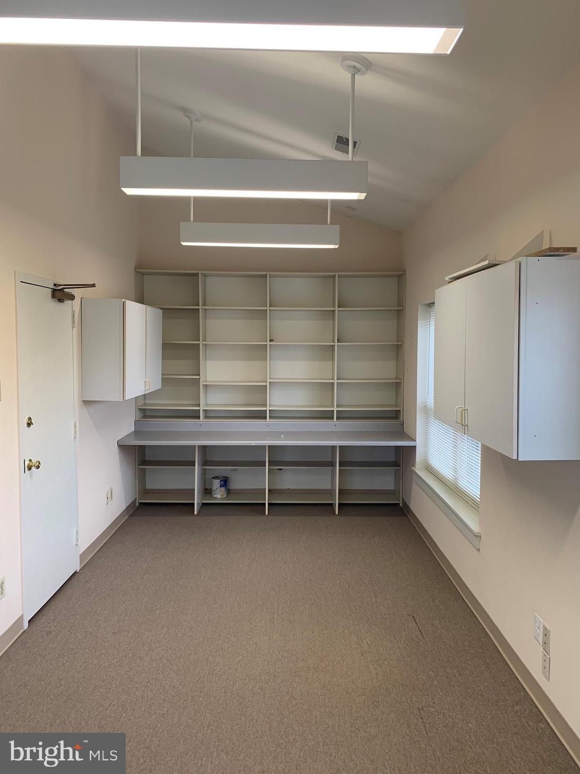 DOMINION OFFICE PARK - Commercial Lease