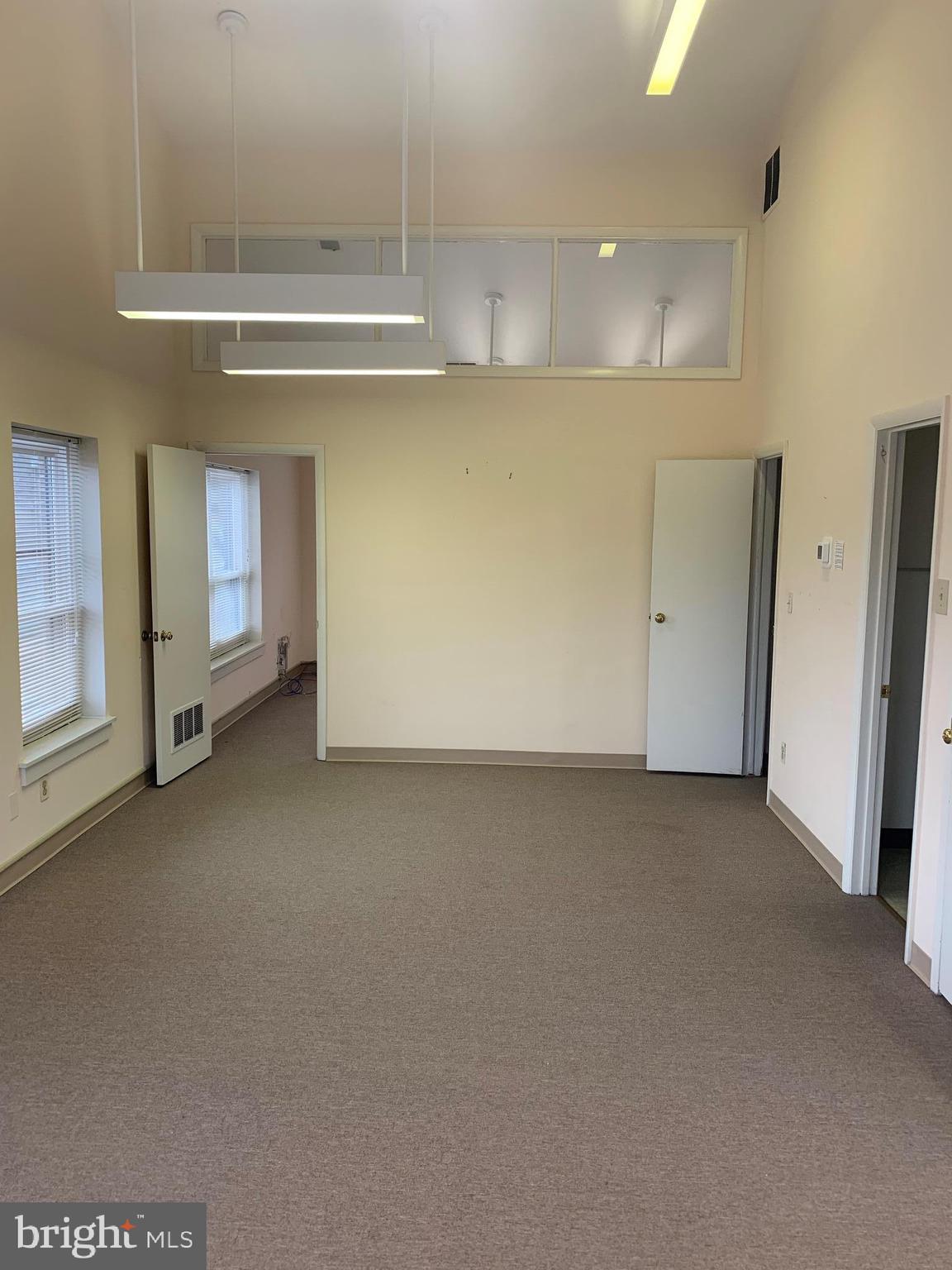 DOMINION OFFICE PARK - Commercial Lease