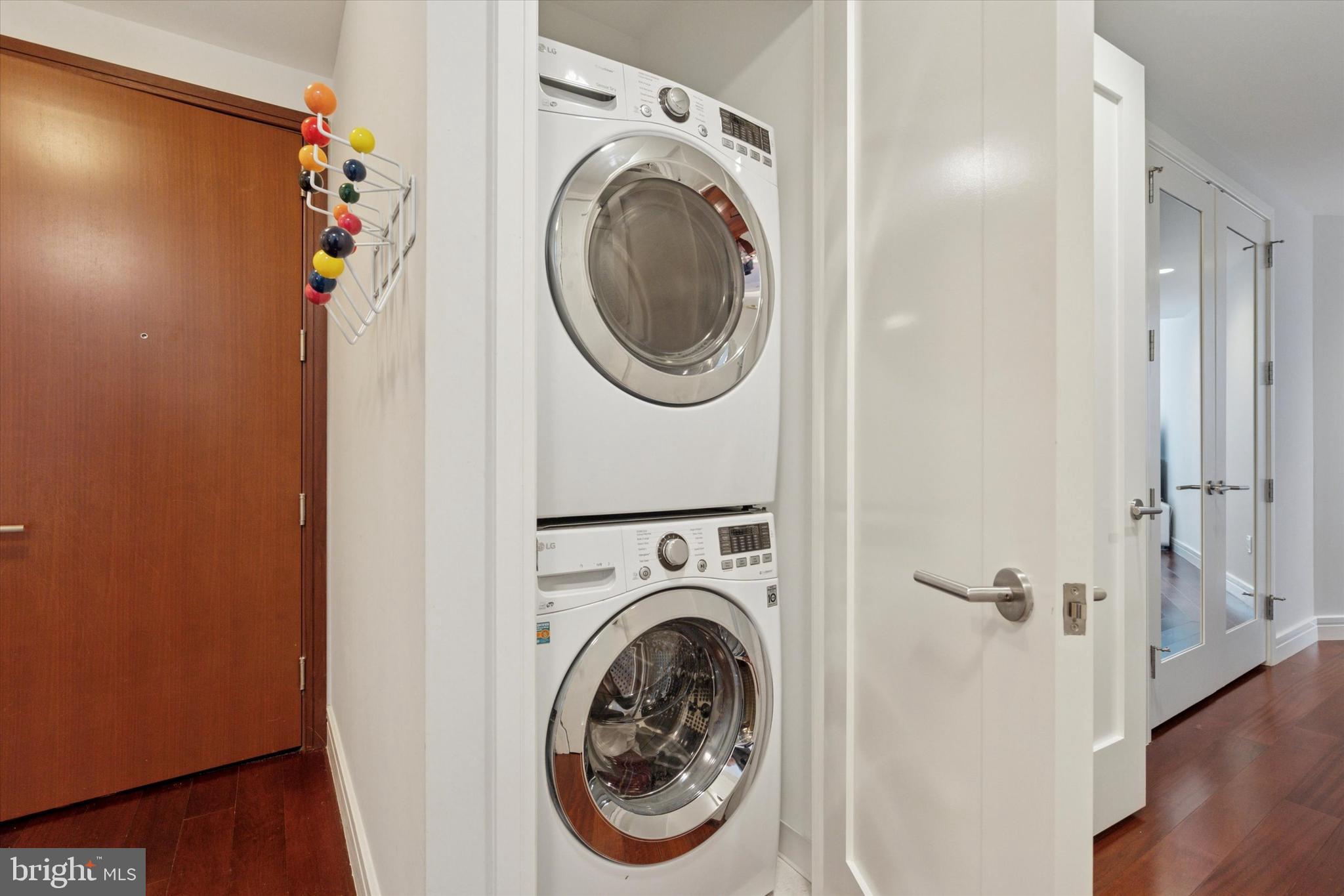 CENTER CITY - Residential