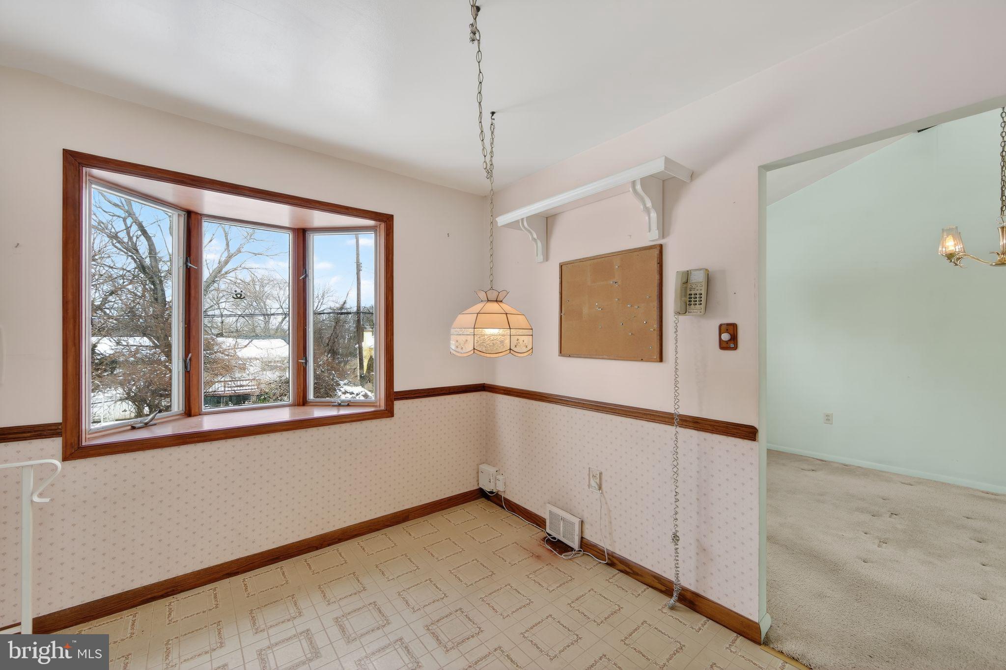 BELMONT TERR - Residential