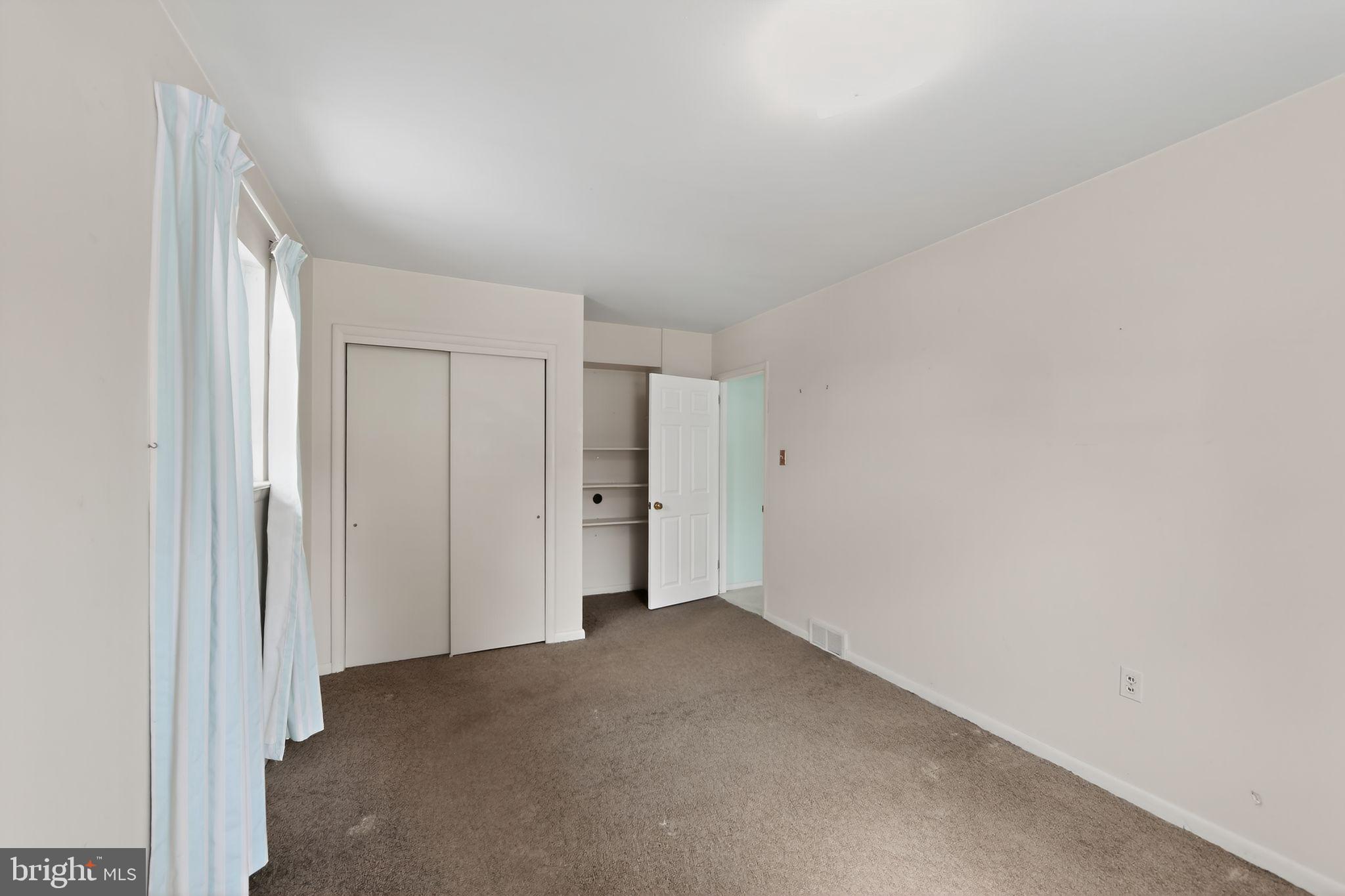 BELMONT TERR - Residential