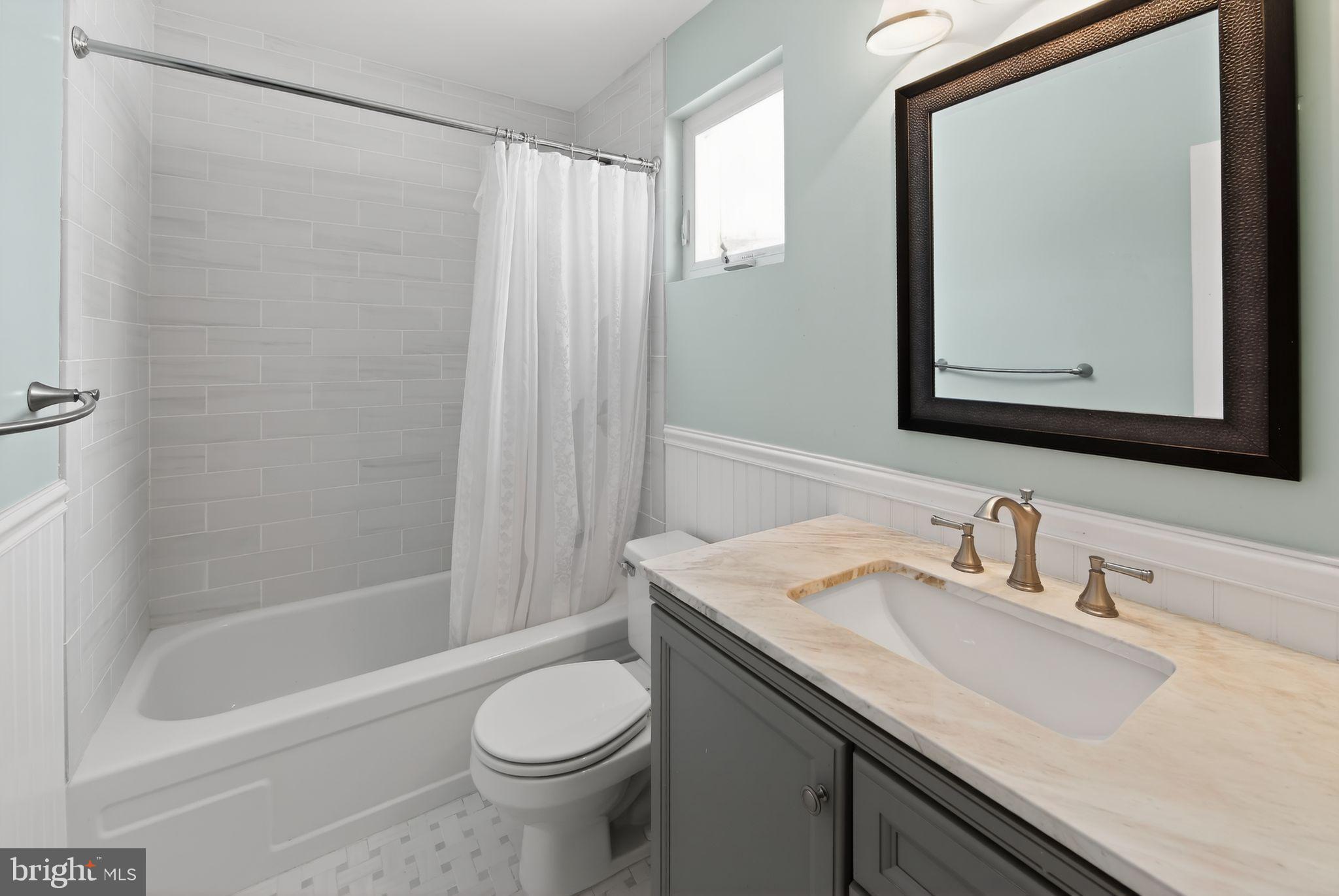 BELMONT TERR - Residential