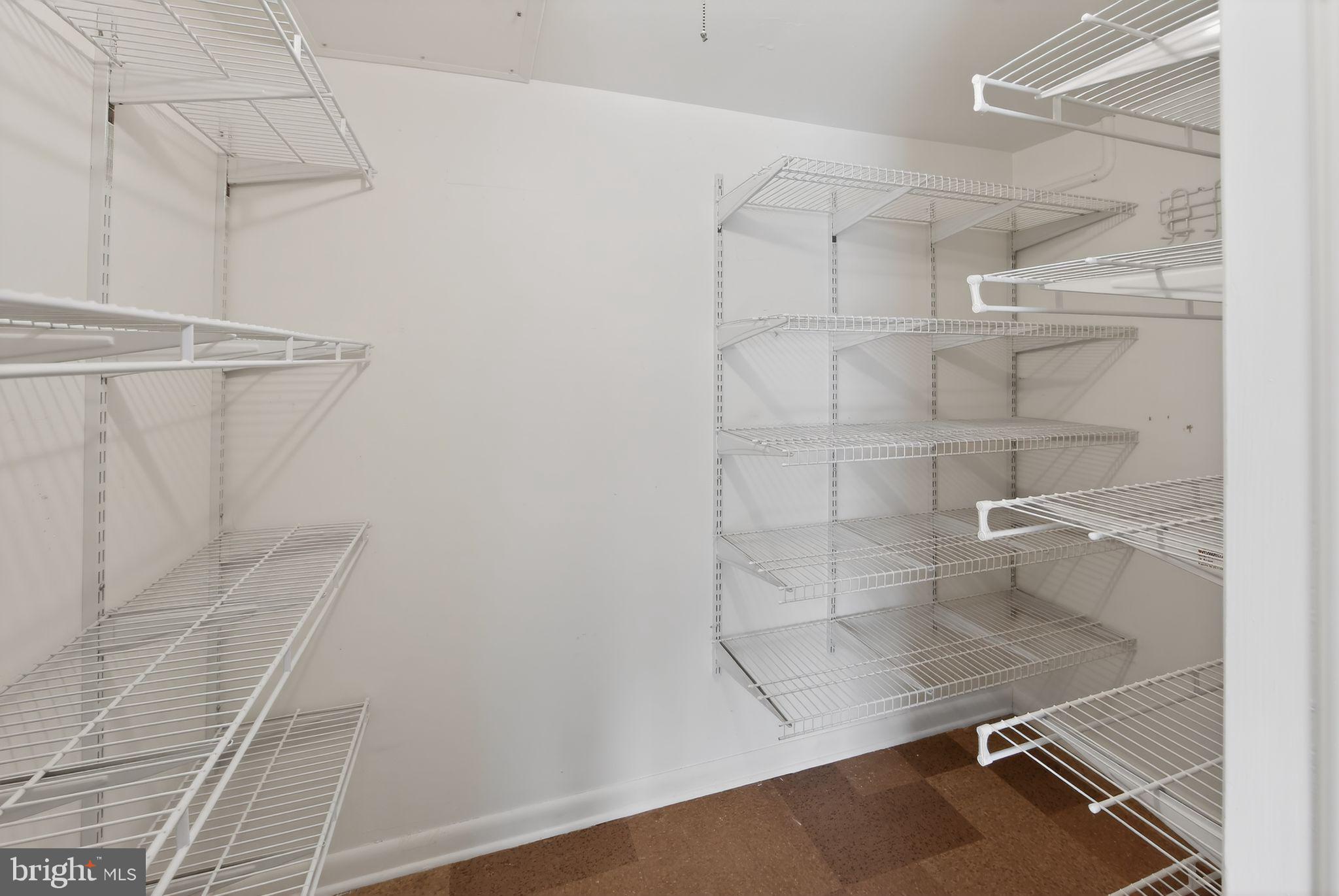 BELMONT TERR - Residential