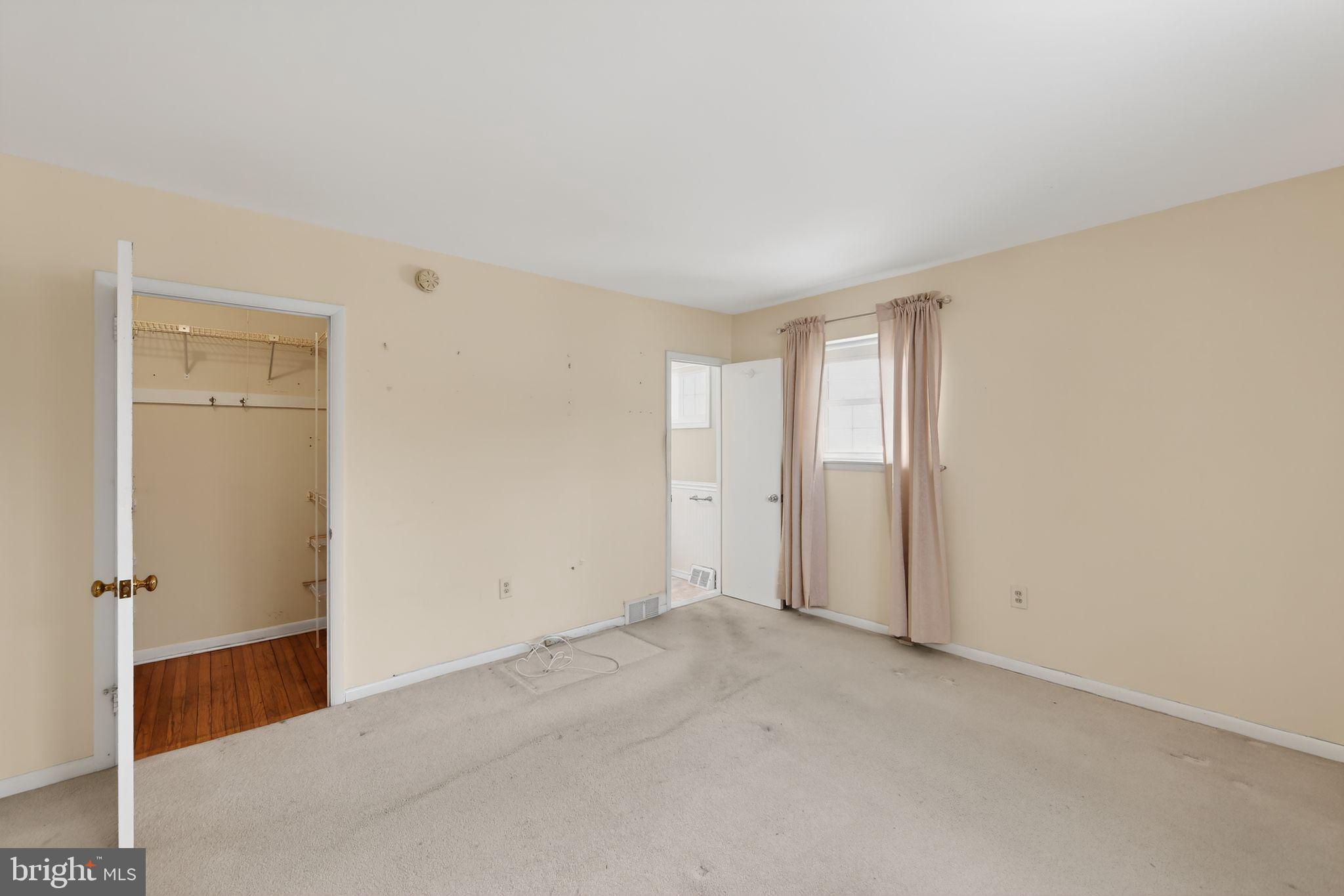 BELMONT TERR - Residential