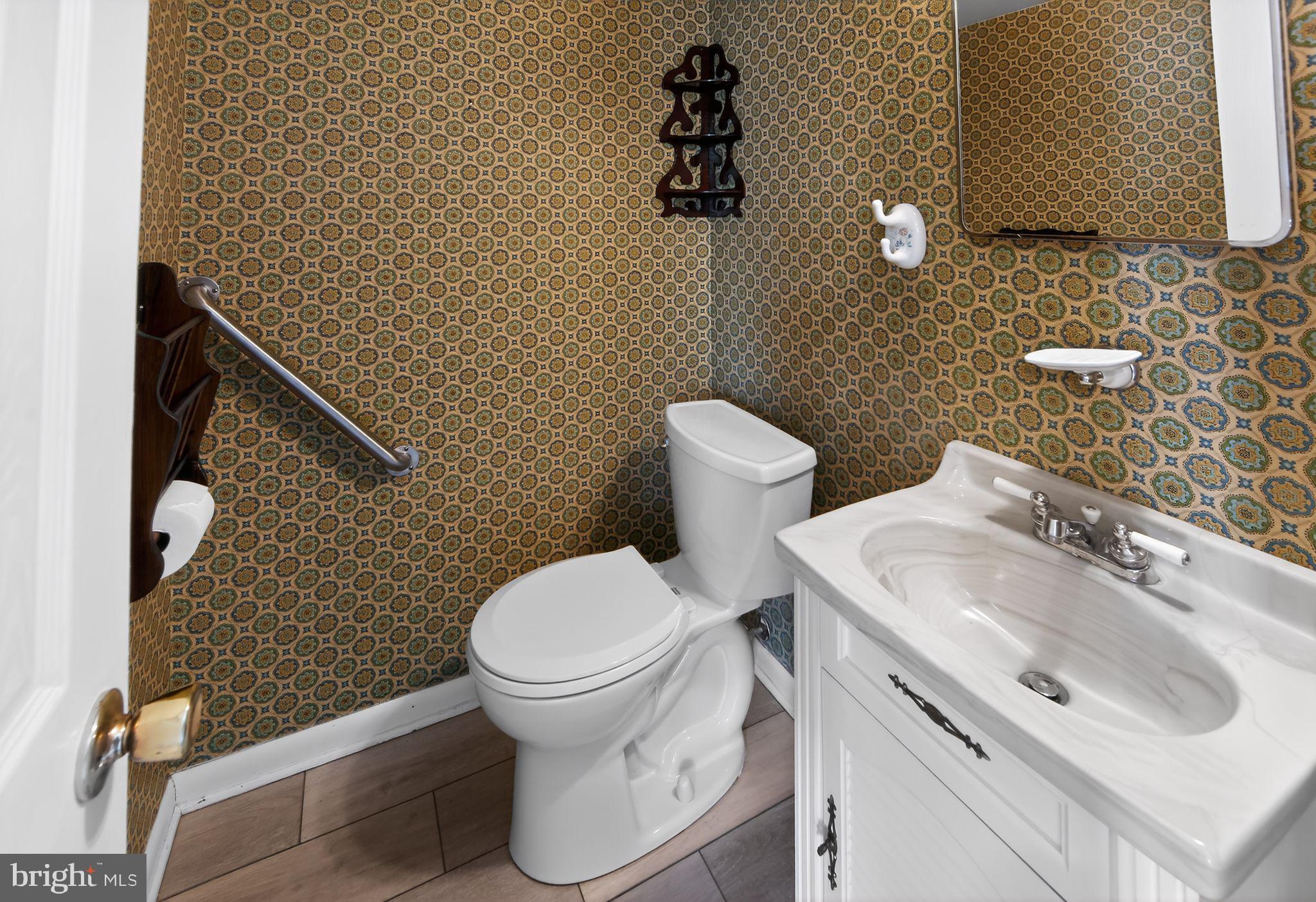 BELMONT TERR - Residential