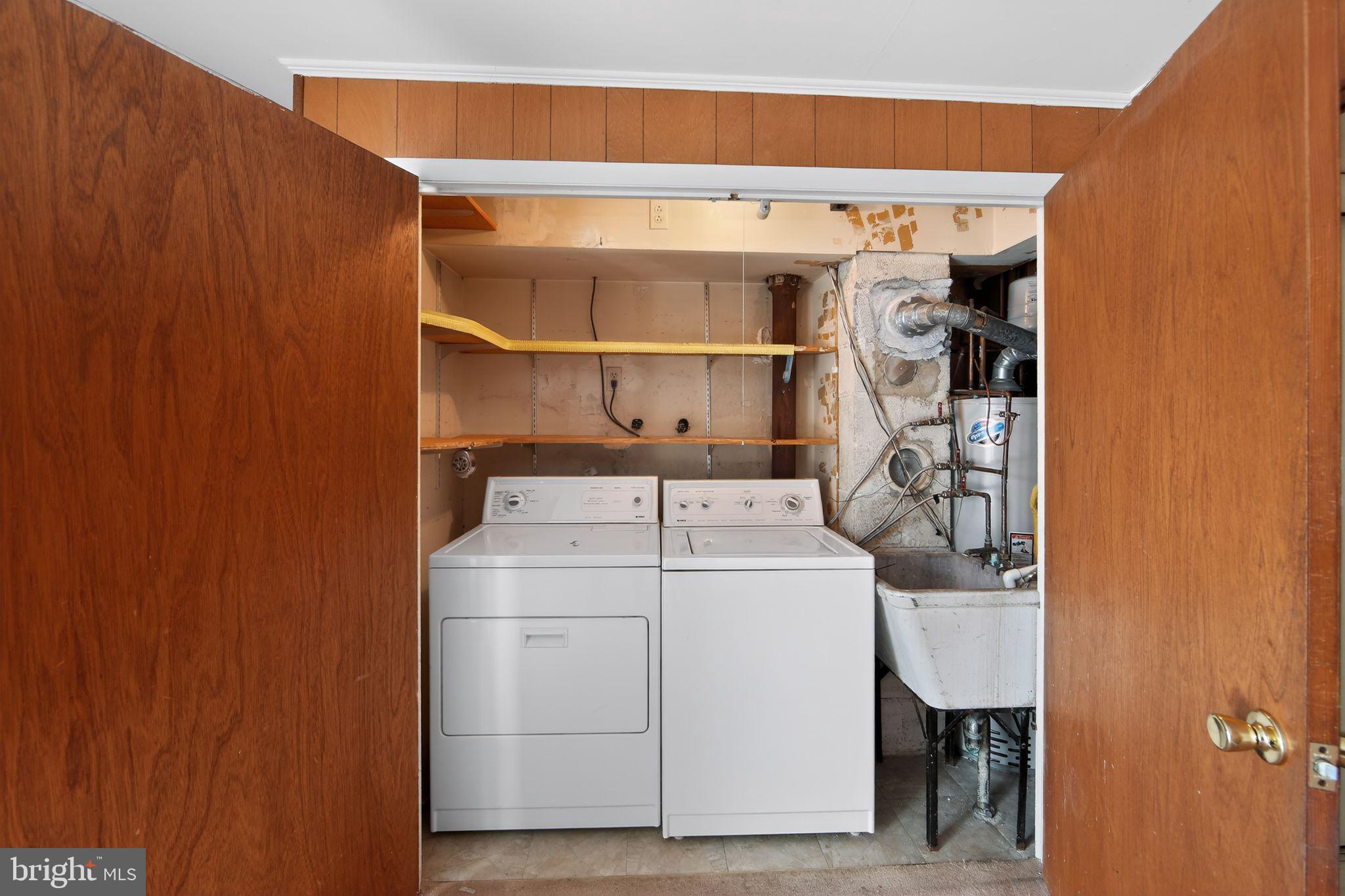 BELMONT TERR - Residential