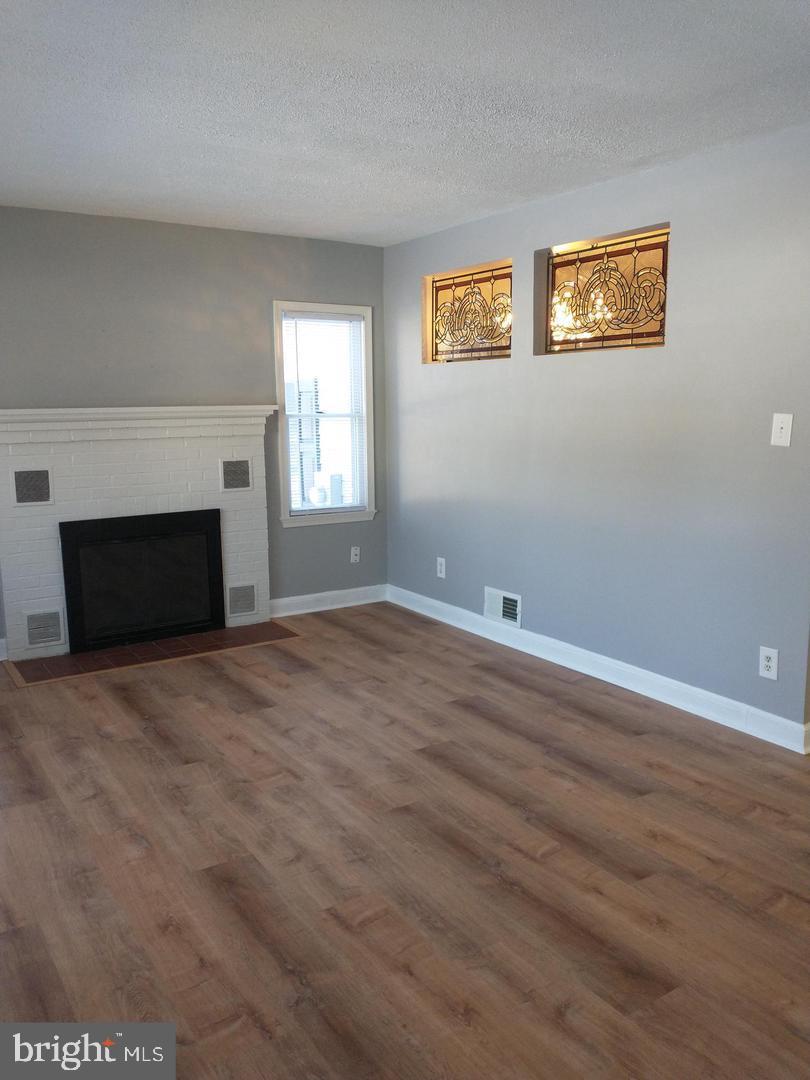 TOWN CREEK - Residential