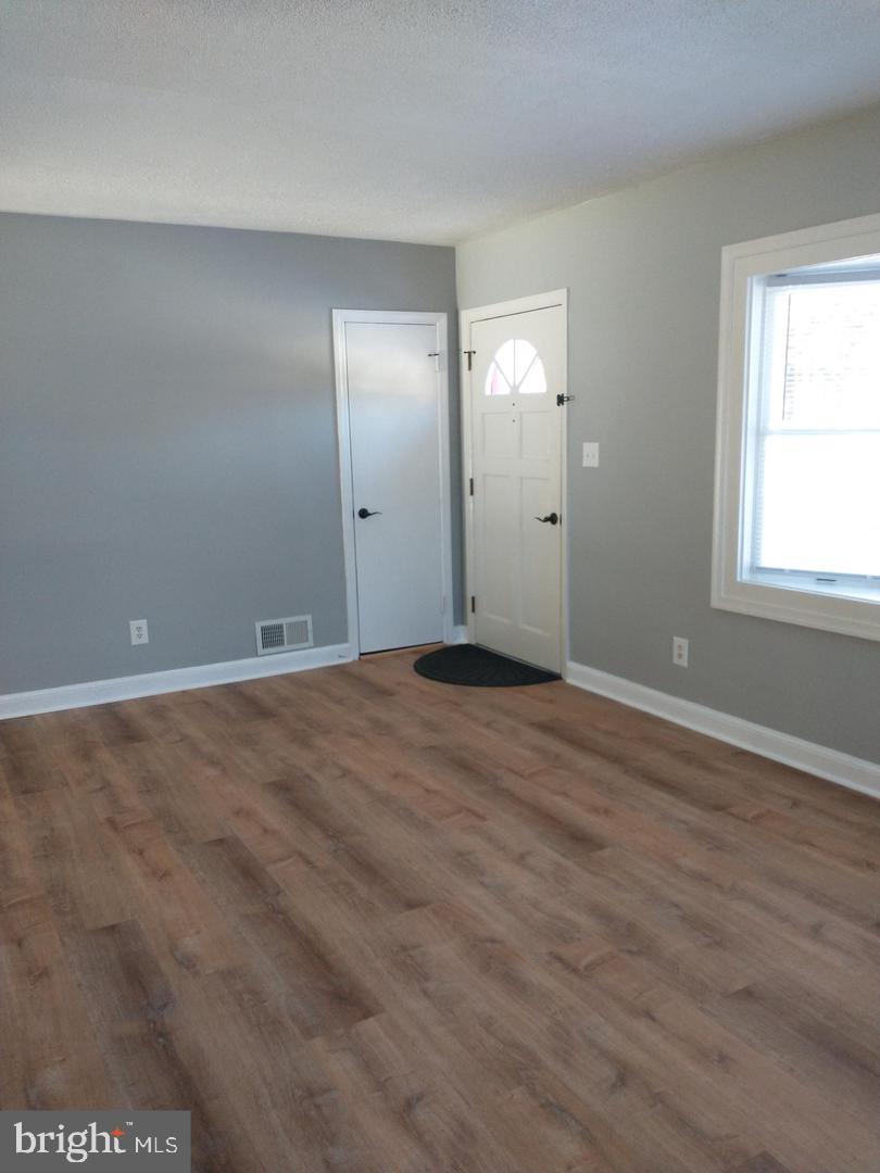 TOWN CREEK - Residential