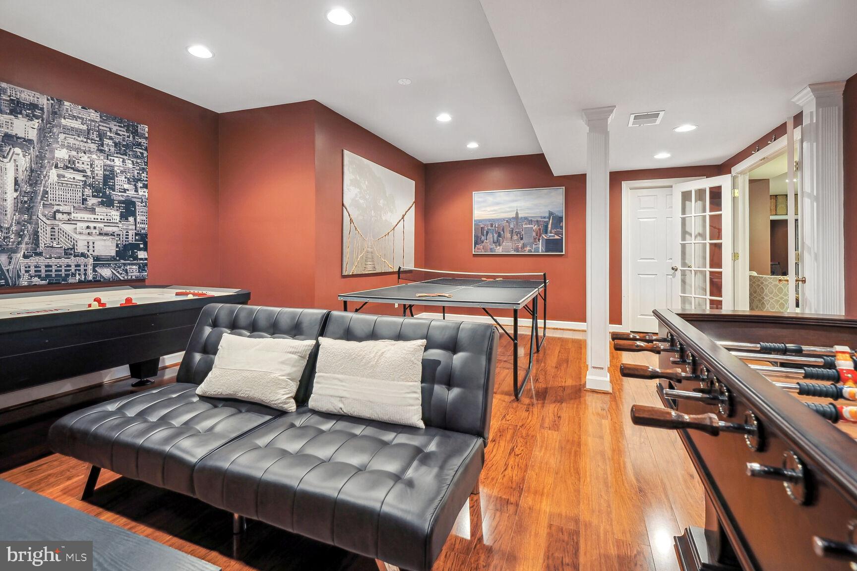 ELK LICK ESTATES - Residential