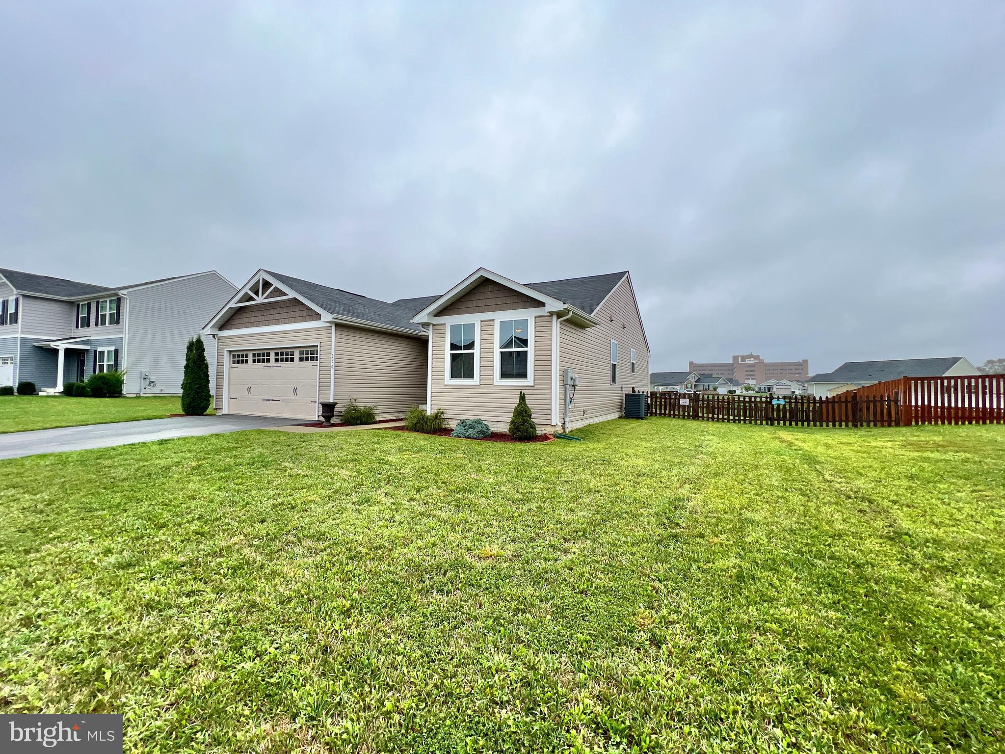 ARCADIA SPRINGS - Residential