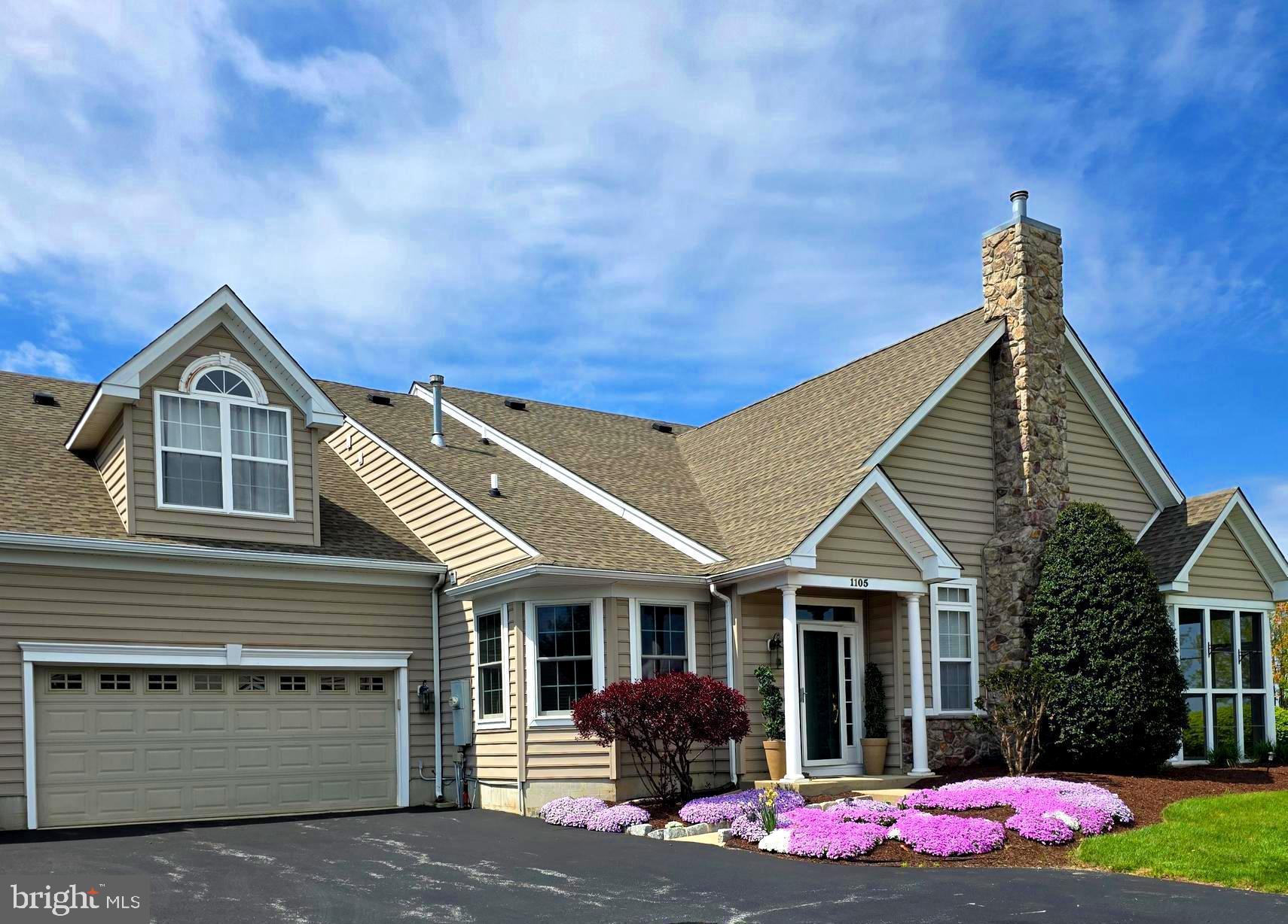VILLAGES AT HILLVIEW - Residential