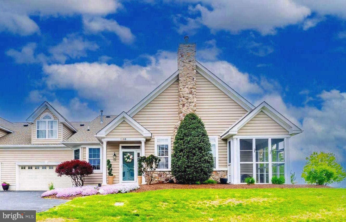 VILLAGES AT HILLVIEW - Residential