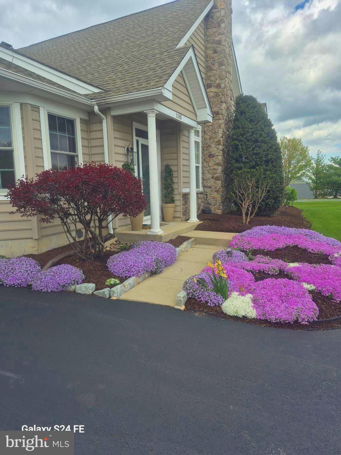 VILLAGES AT HILLVIEW - Residential
