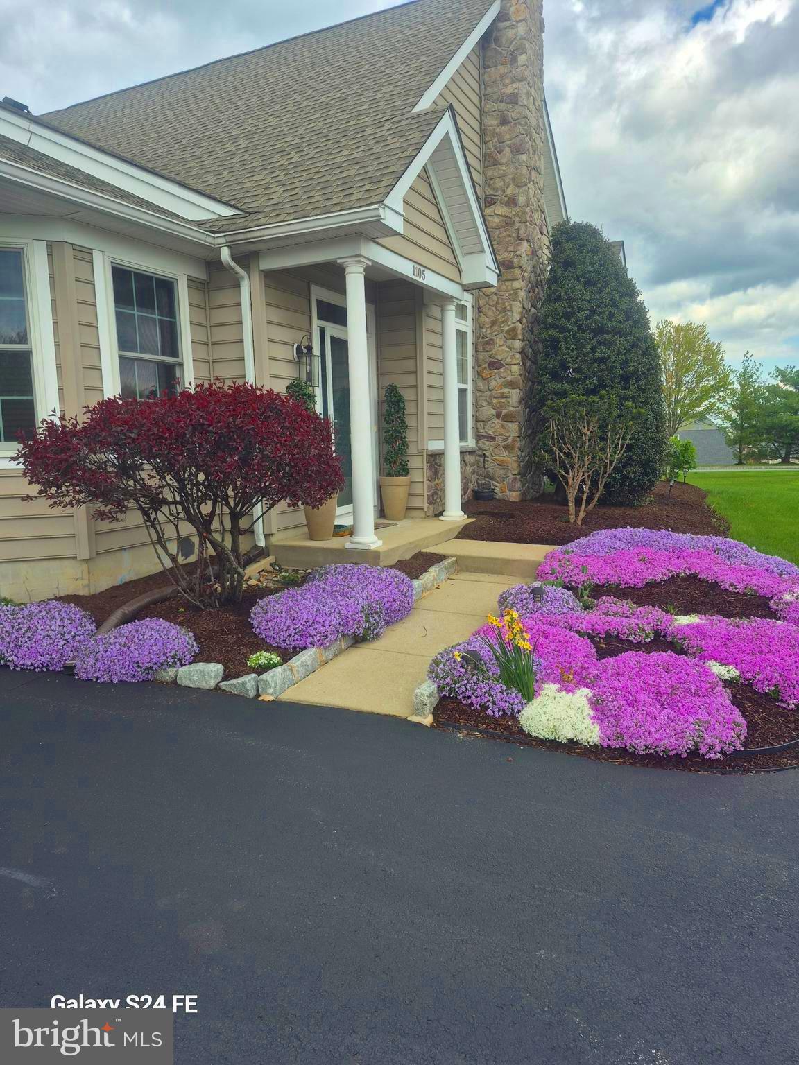 VILLAGES AT HILLVIEW - Residential