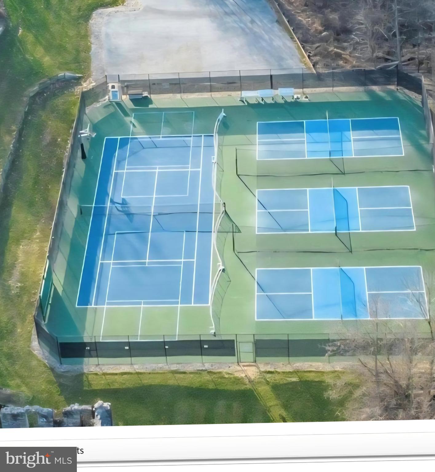 VILLAGES AT HILLVIEW - Residential