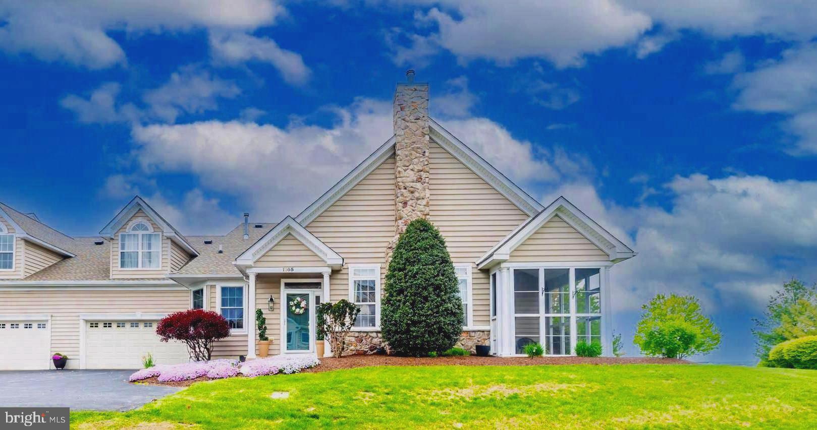 VILLAGES AT HILLVIEW - Residential