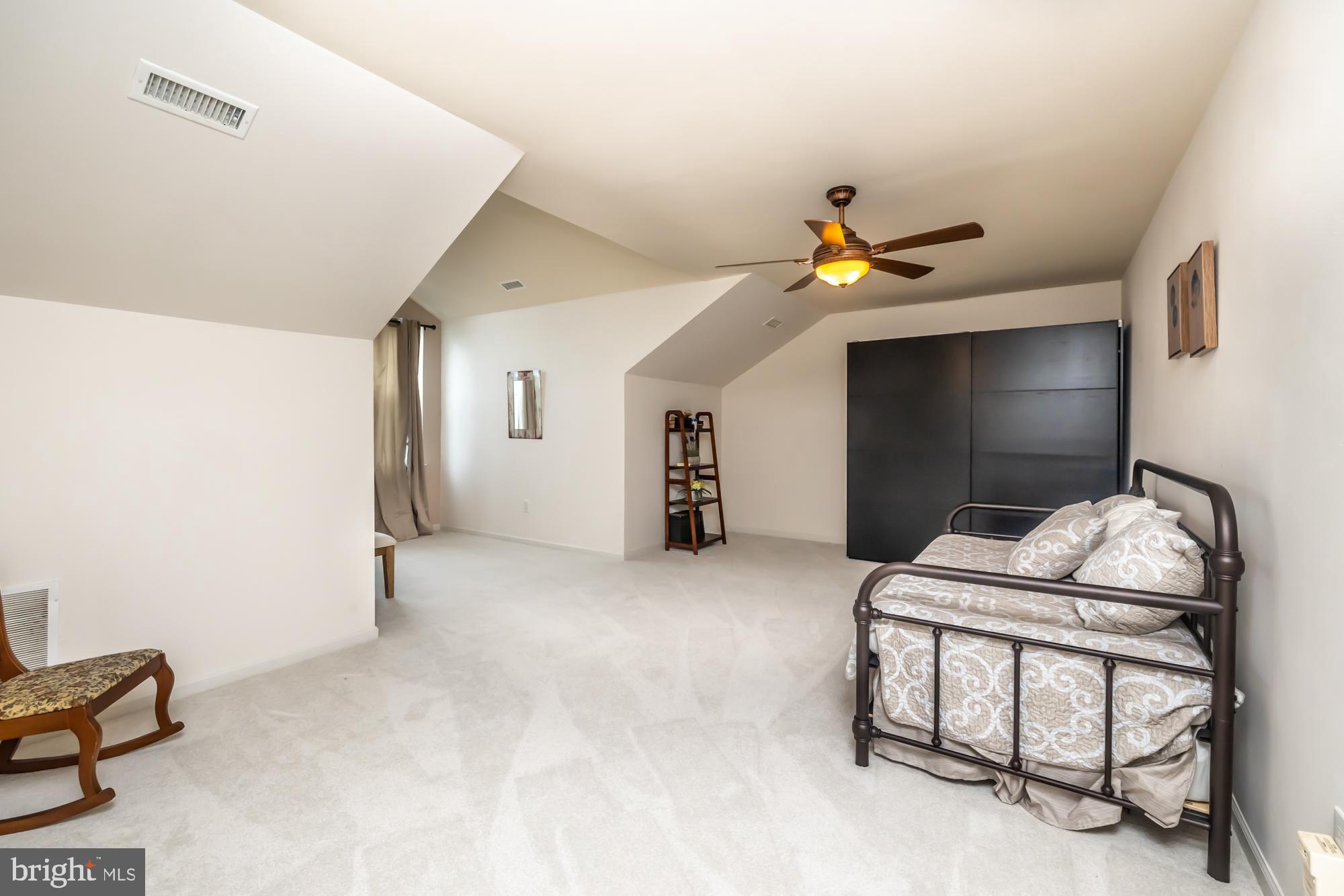 VILLAGES AT HILLVIEW - Residential