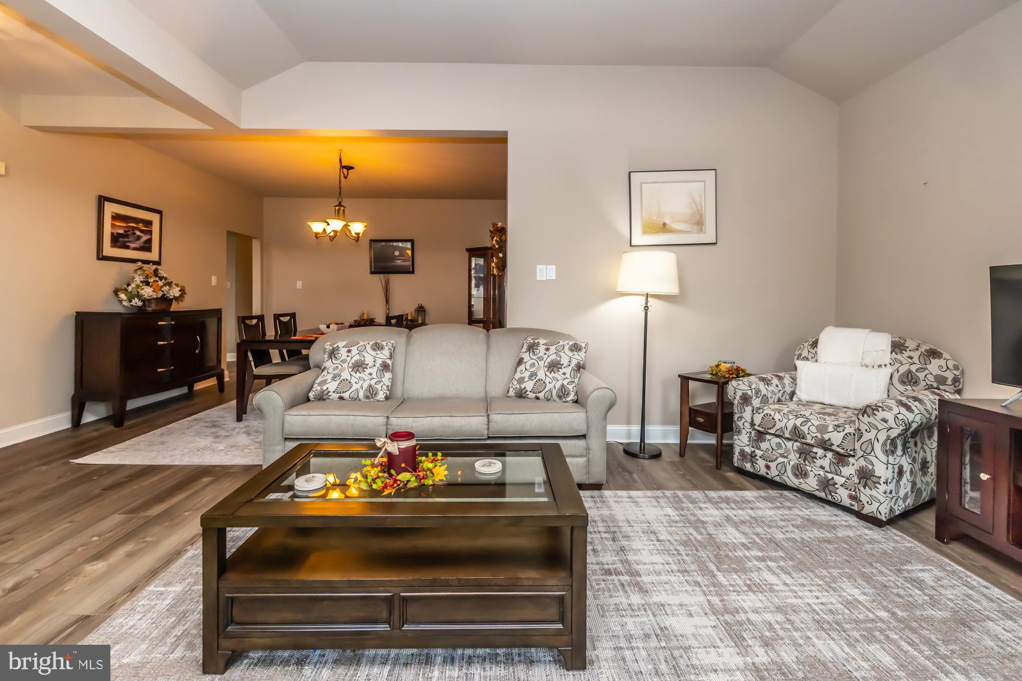 VILLAGES AT HILLVIEW - Residential