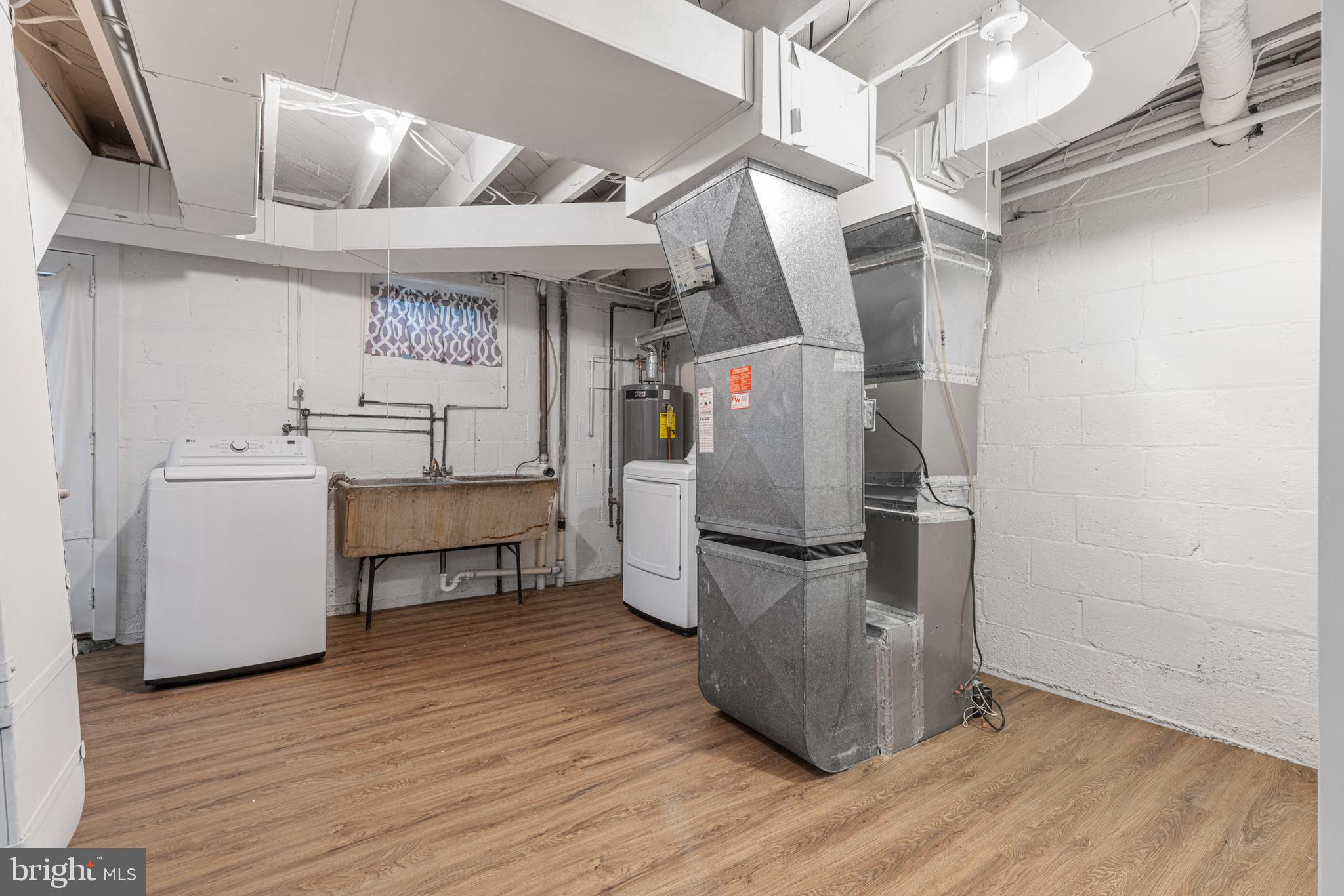 RIGGS TERRACE - Residential