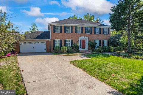 2206 MILBURN LANE RESTON VA 20191
