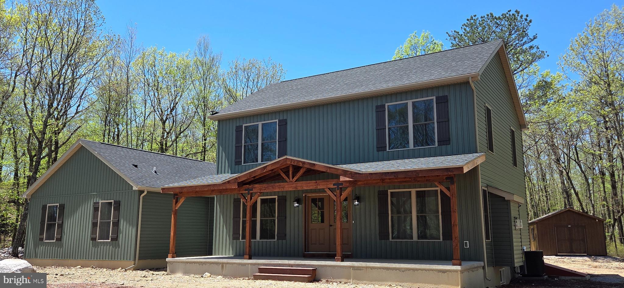 1586 SPRING MOUNTAIN ROAD