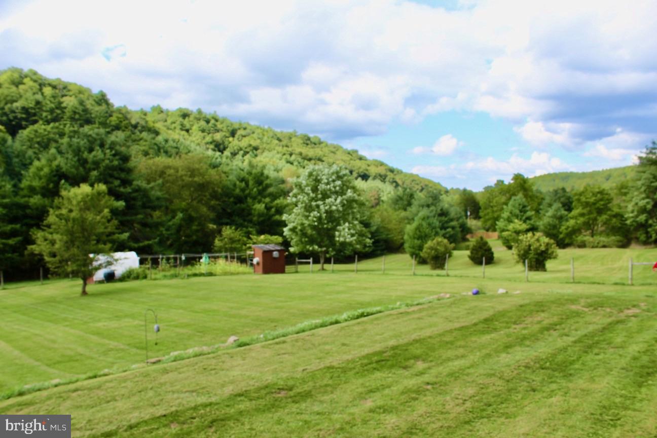 BLACKTHORN MOUNTAIN ESTATES - Residential