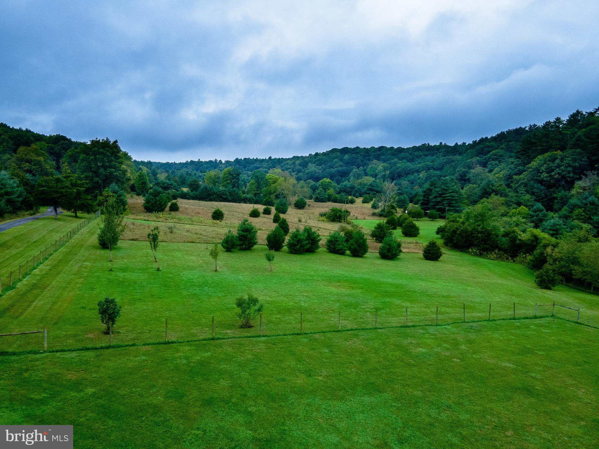 BLACKTHORN MOUNTAIN ESTATES - Residential