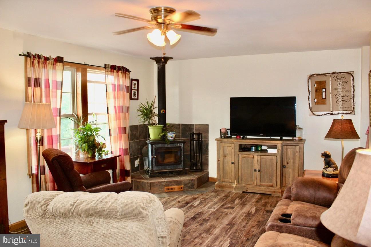 BLACKTHORN MOUNTAIN ESTATES - Residential