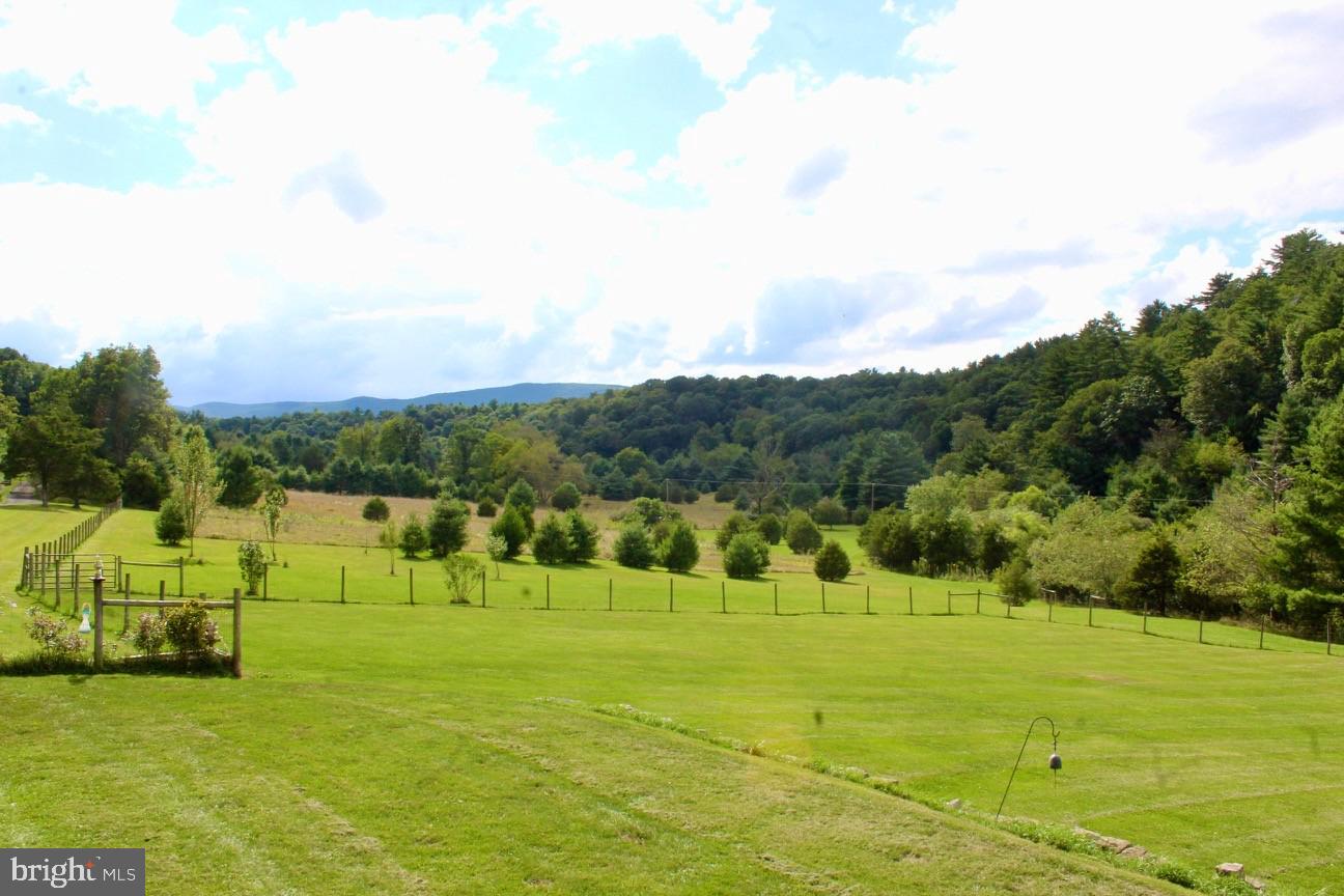 BLACKTHORN MOUNTAIN ESTATES - Residential