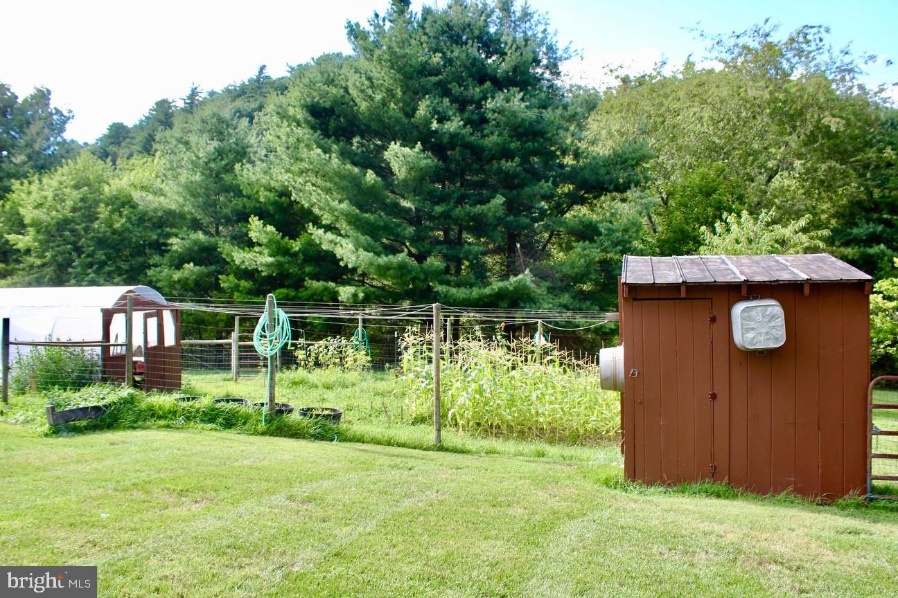 BLACKTHORN MOUNTAIN ESTATES - Residential