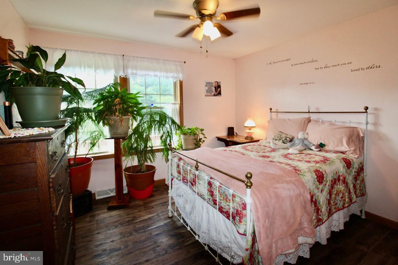 BLACKTHORN MOUNTAIN ESTATES - Residential