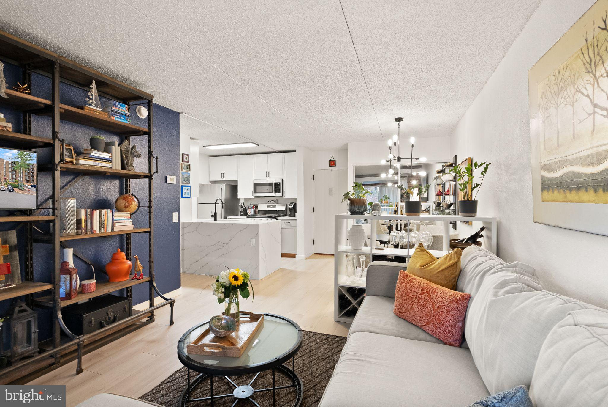 EOS TWENTY-ONE - Residential