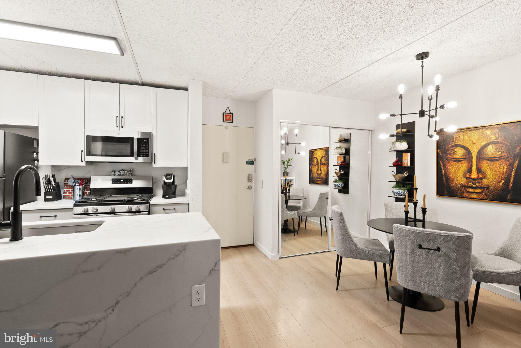 EOS TWENTY-ONE - Residential