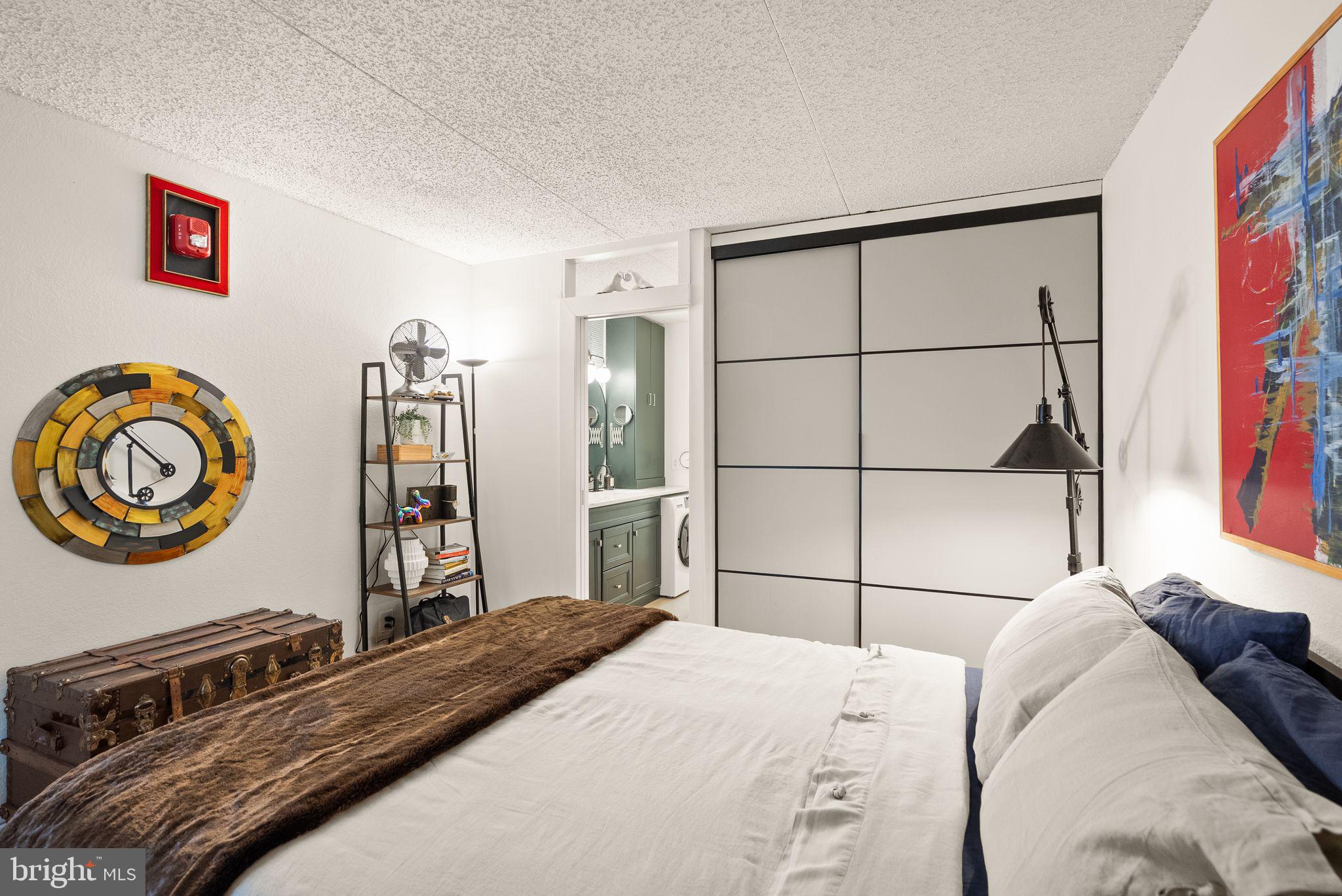 EOS TWENTY-ONE - Residential