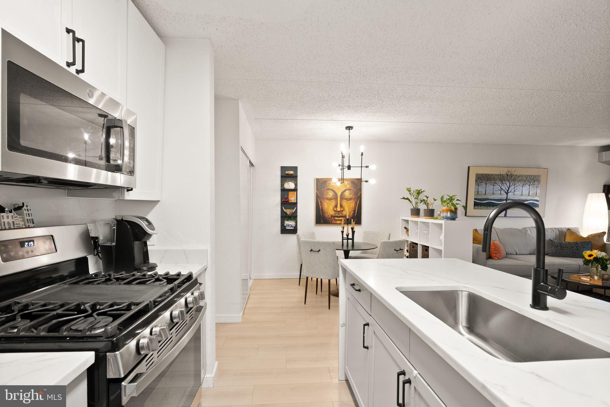 EOS TWENTY-ONE - Residential