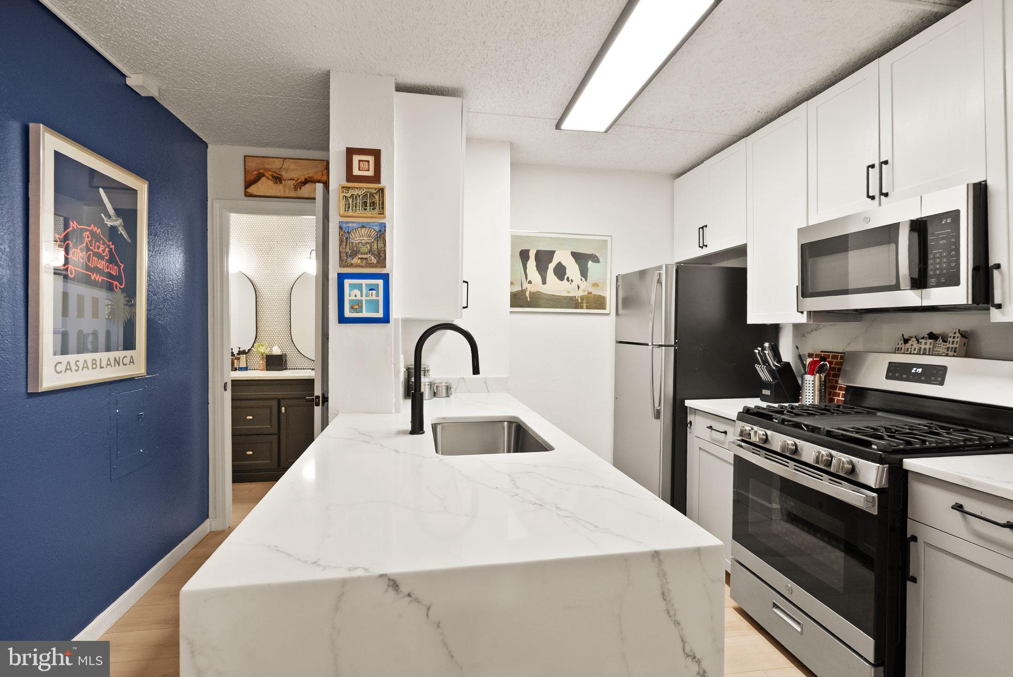 EOS TWENTY-ONE - Residential