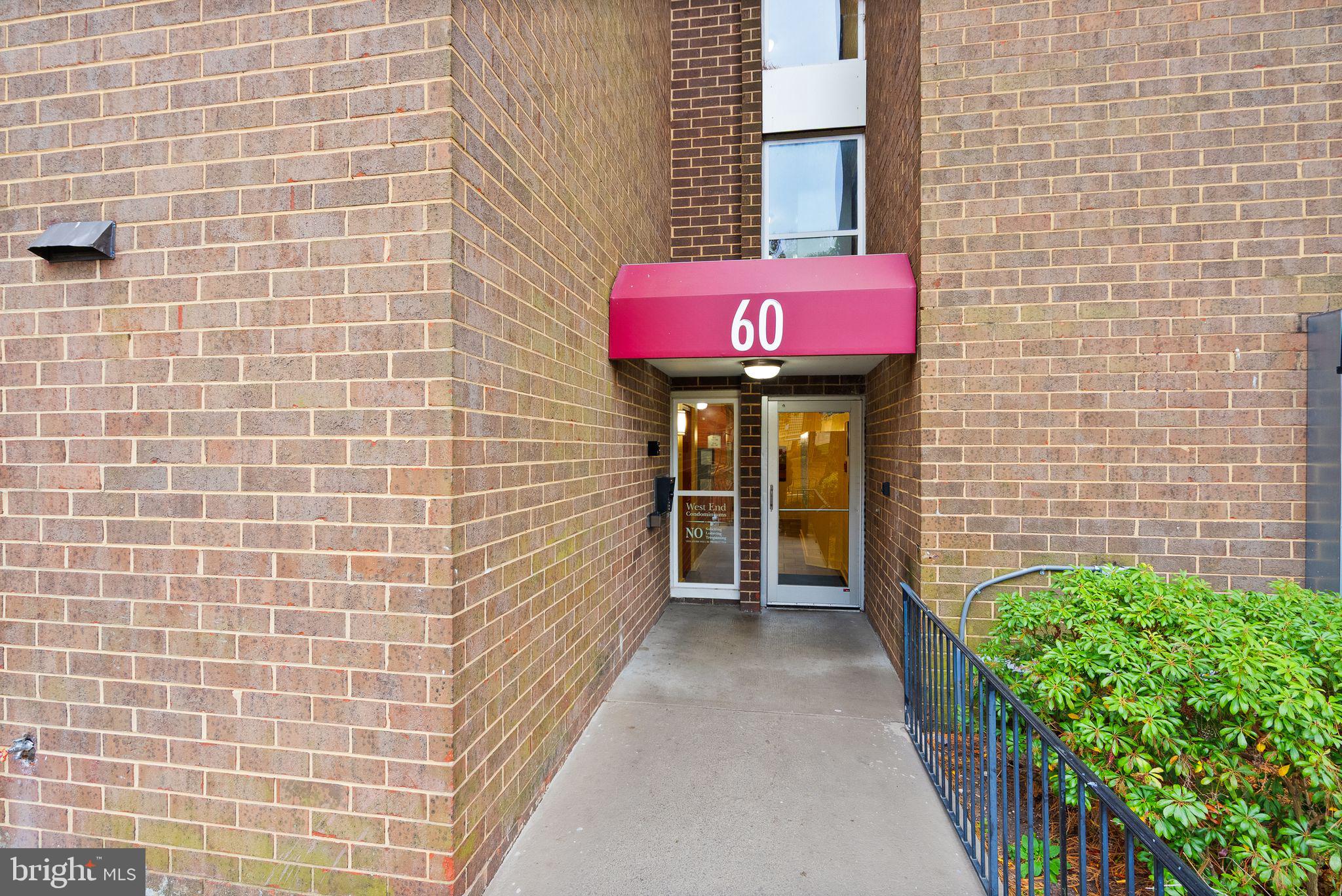 EOS TWENTY-ONE - Residential