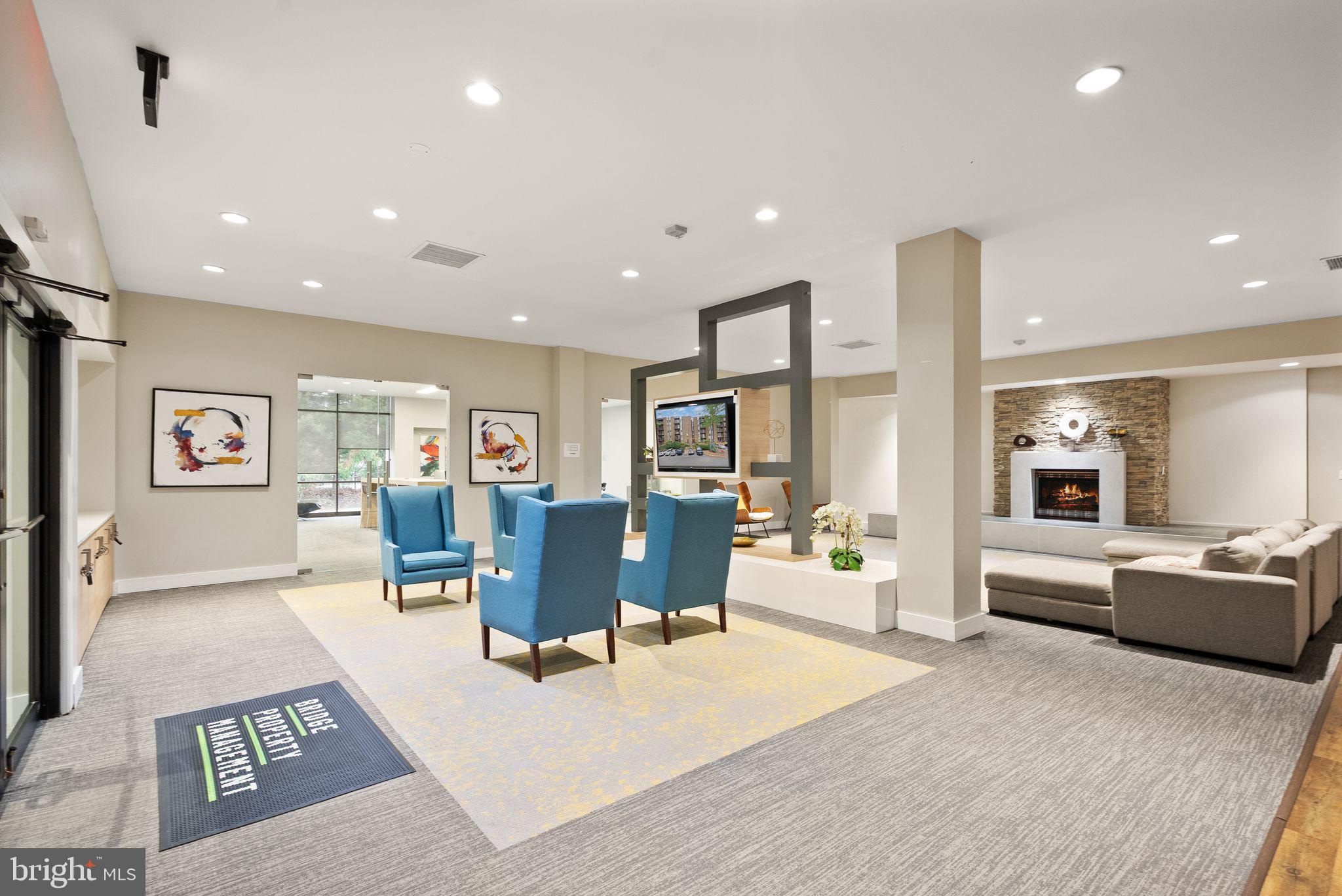 EOS TWENTY-ONE - Residential