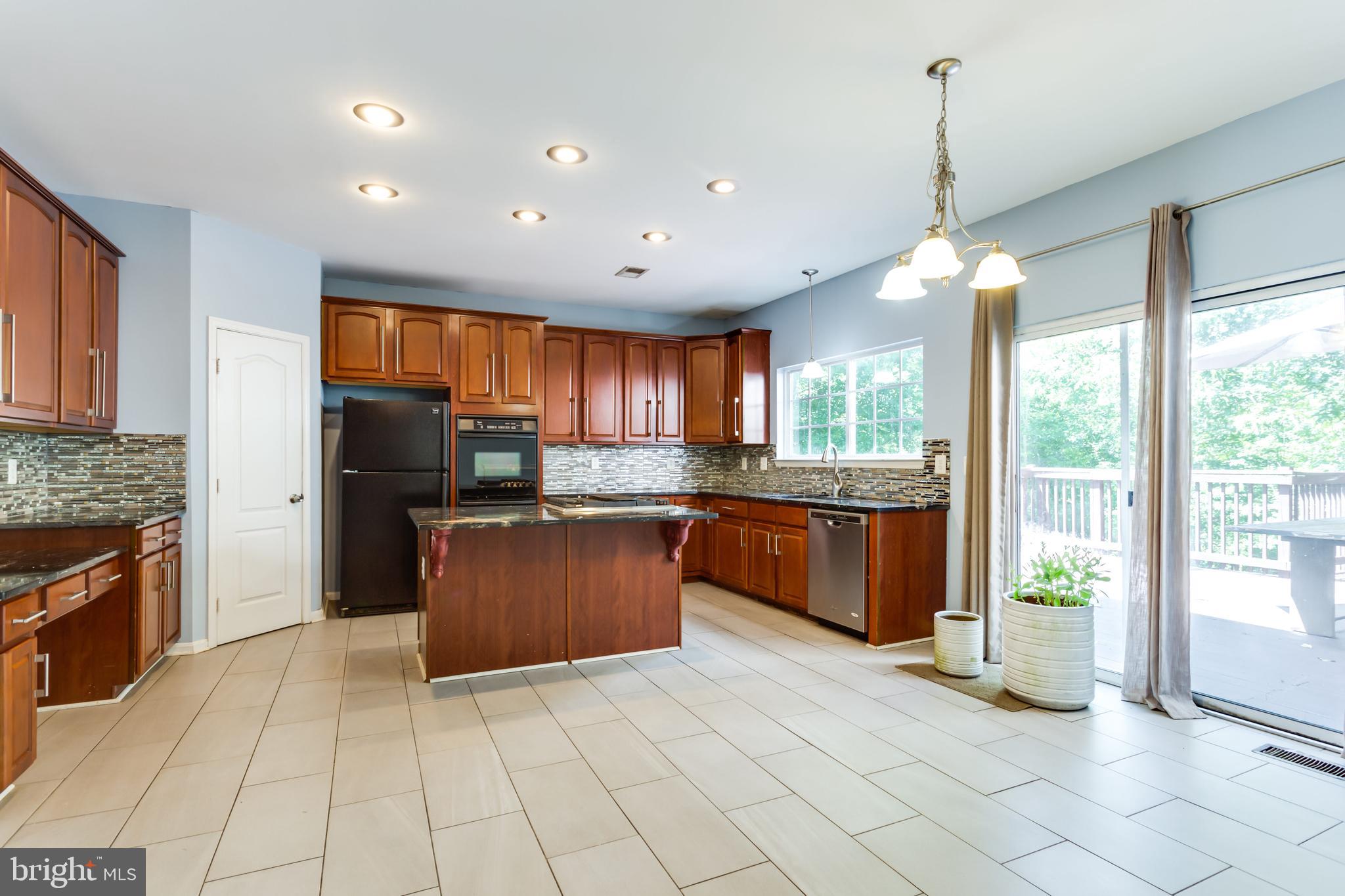 KINGSVIEW - Residential Lease