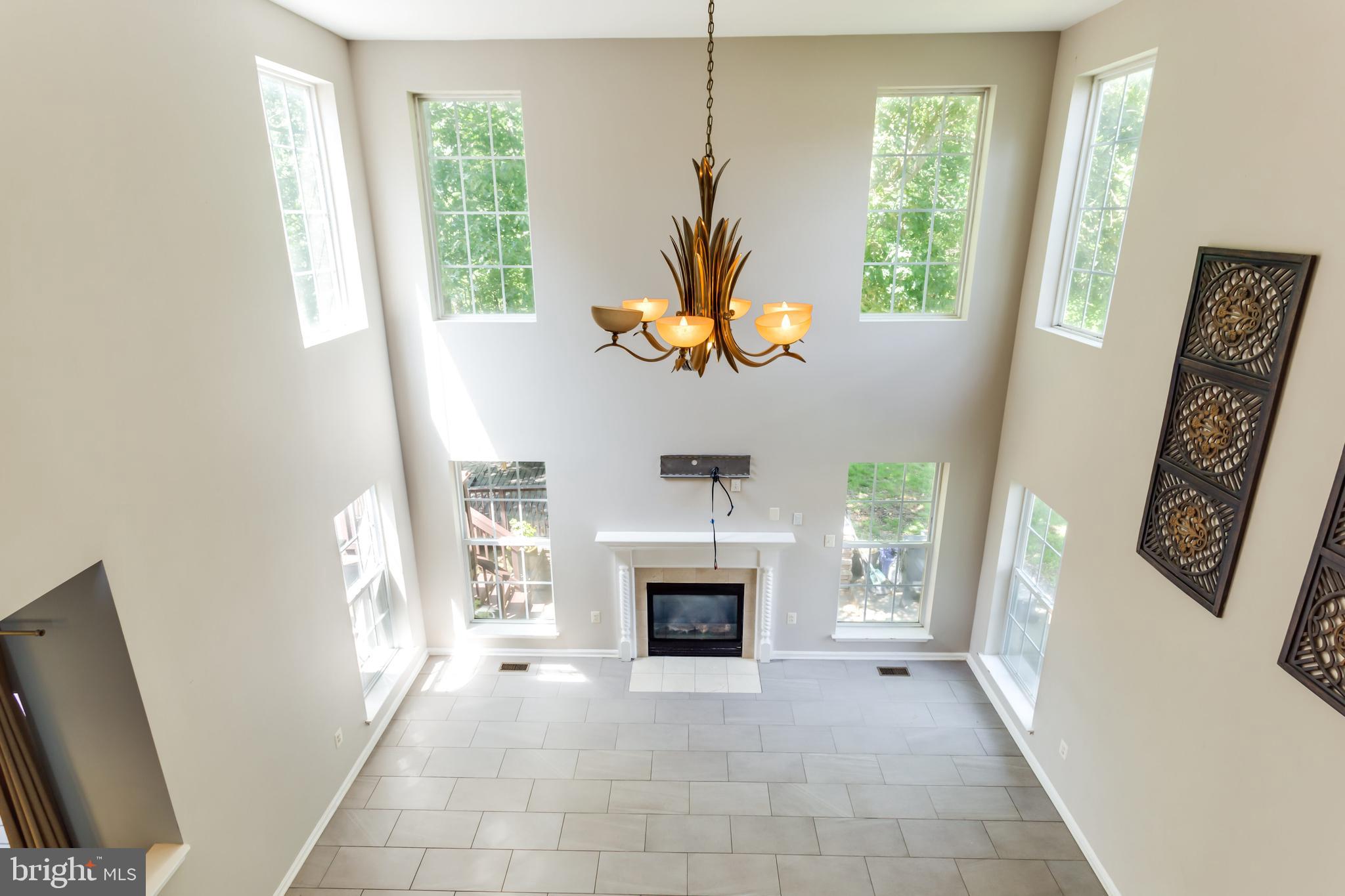 KINGSVIEW - Residential Lease