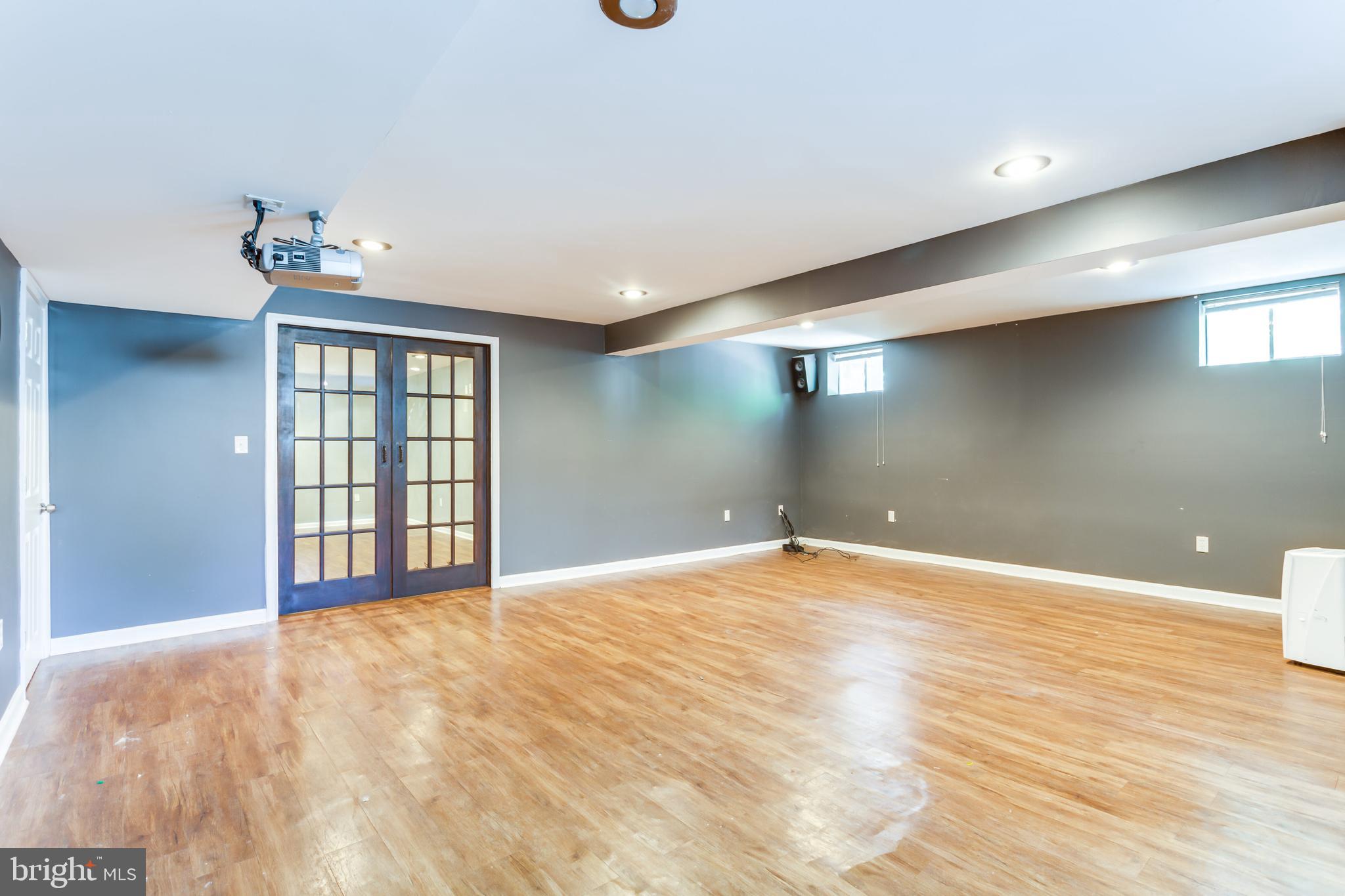 KINGSVIEW - Residential Lease