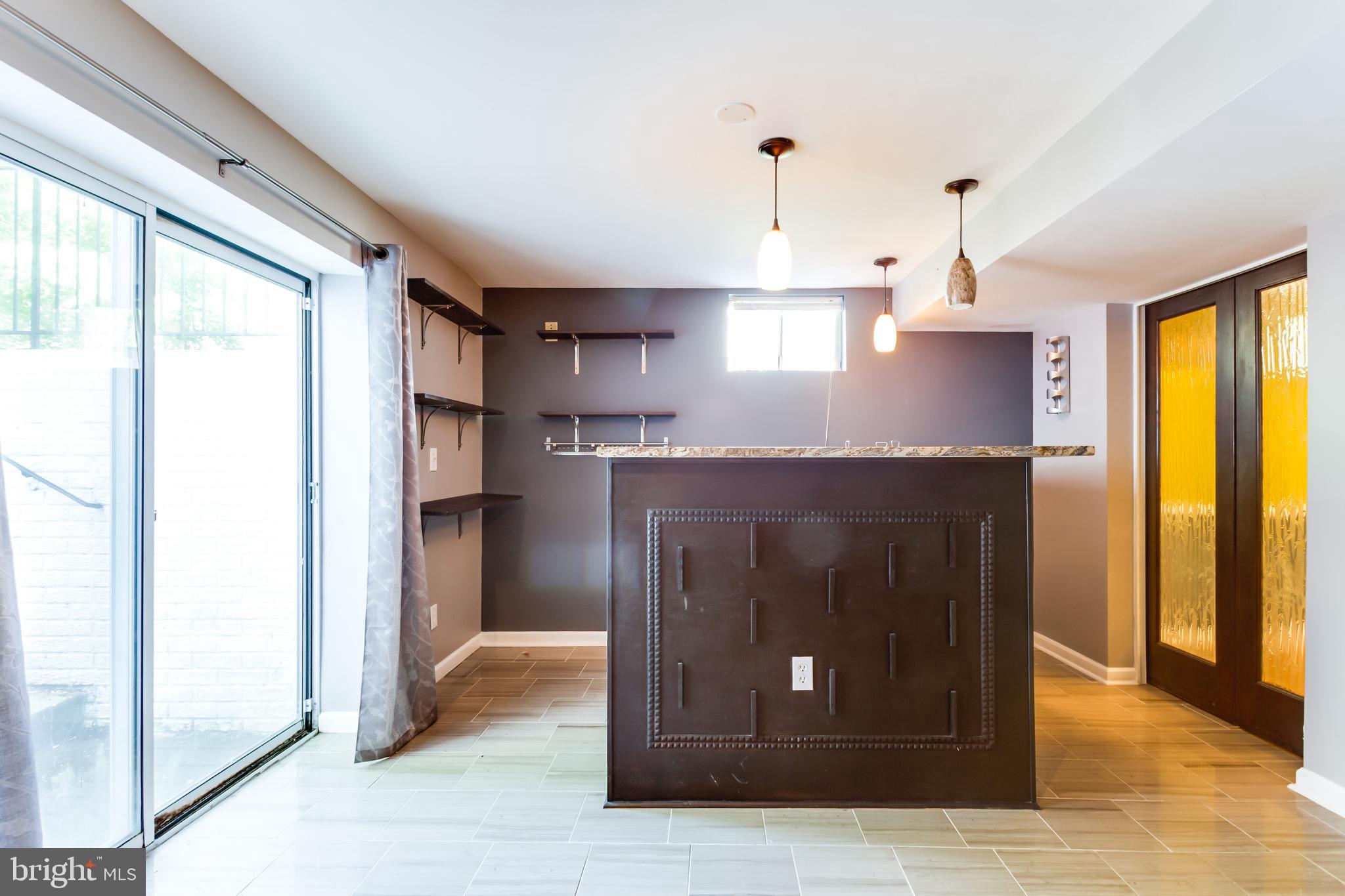 KINGSVIEW - Residential Lease